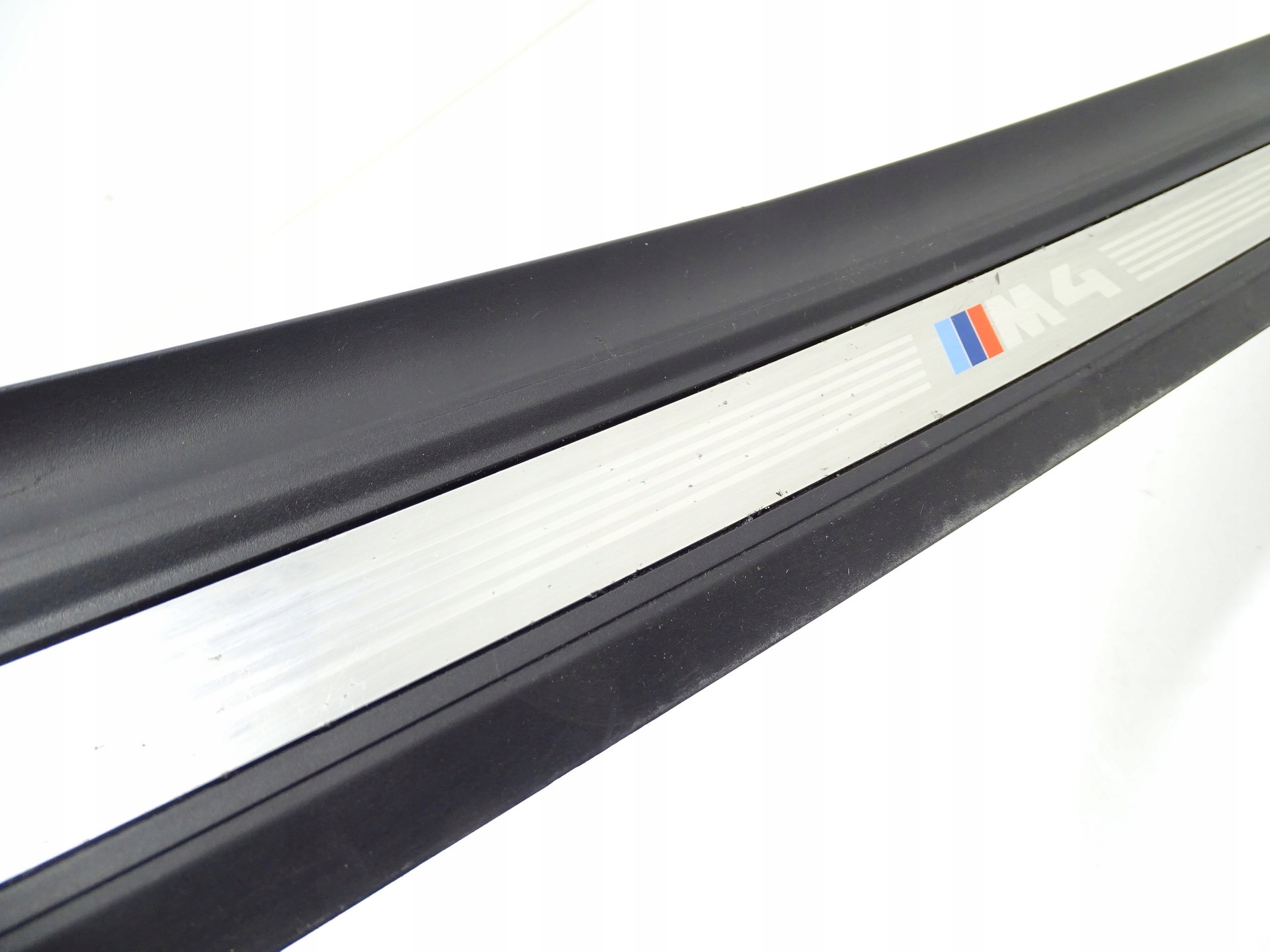 moulding threshold cap BMW F83 M4 8054414