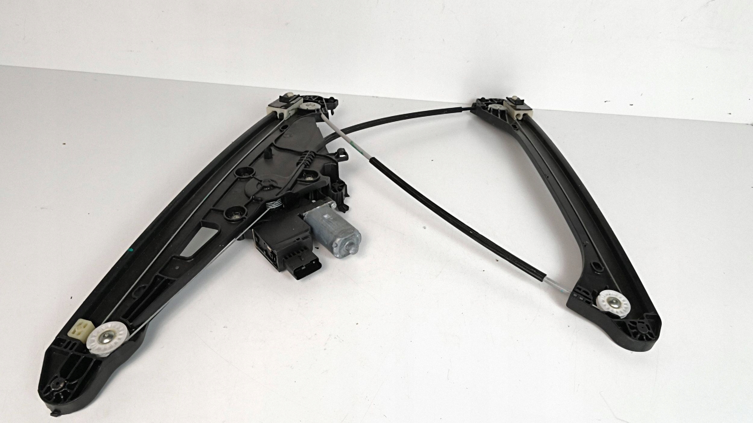 Opel Grandland X window regulator door right front 9840180780