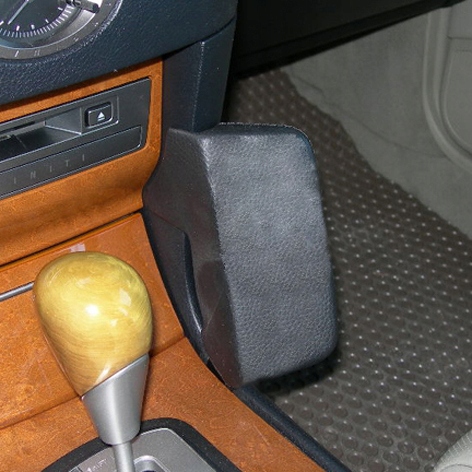 Uchwyt na telefon Kuda Infiniti M 45 od 2005