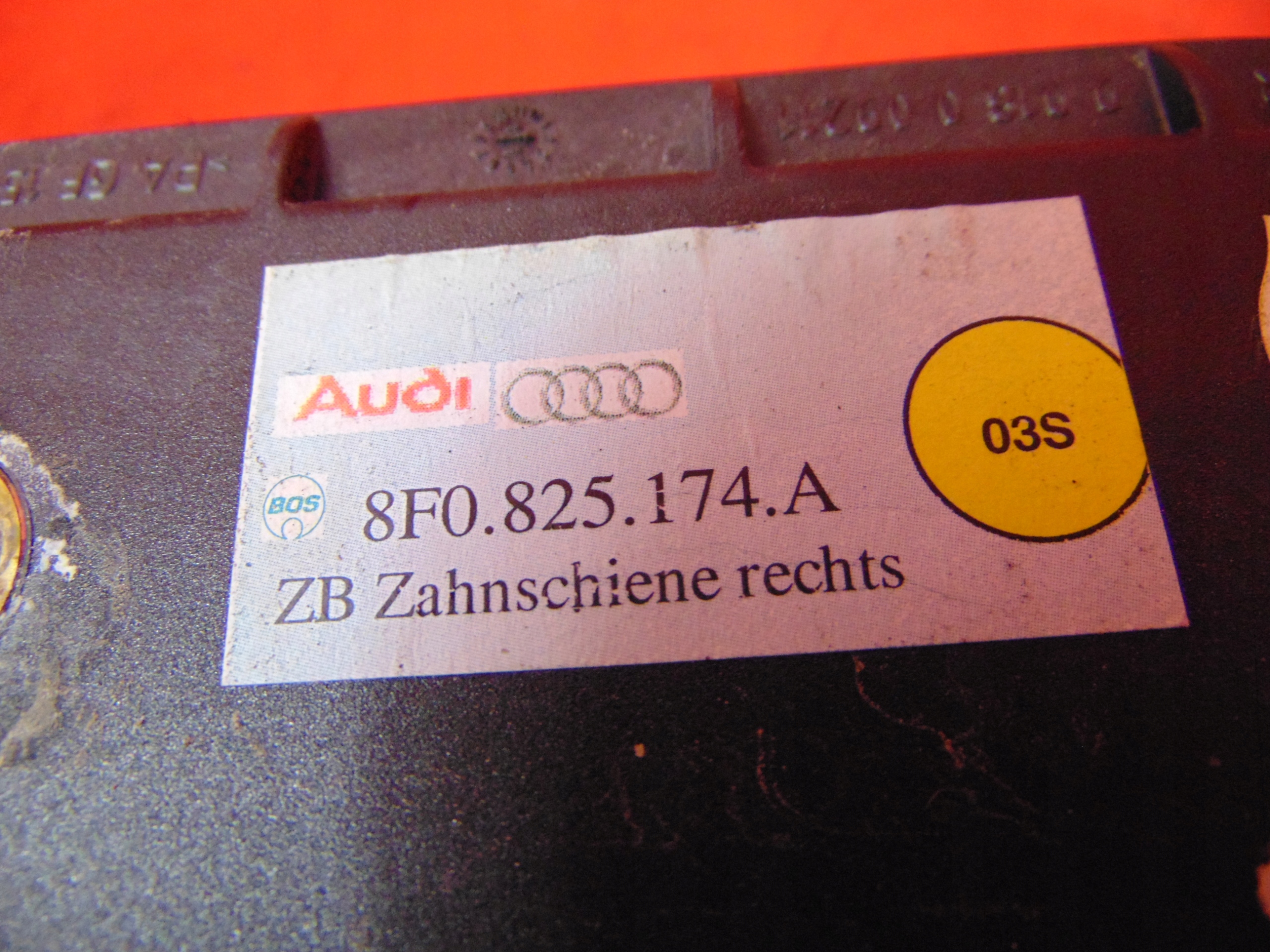 AUDI A5 8T 8F CABRIO PROWADNICA DACH RECHTS