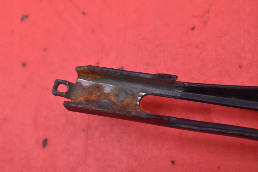 wiper arm front EU 178.832 178.830 AUDI Q7 4L 05-09