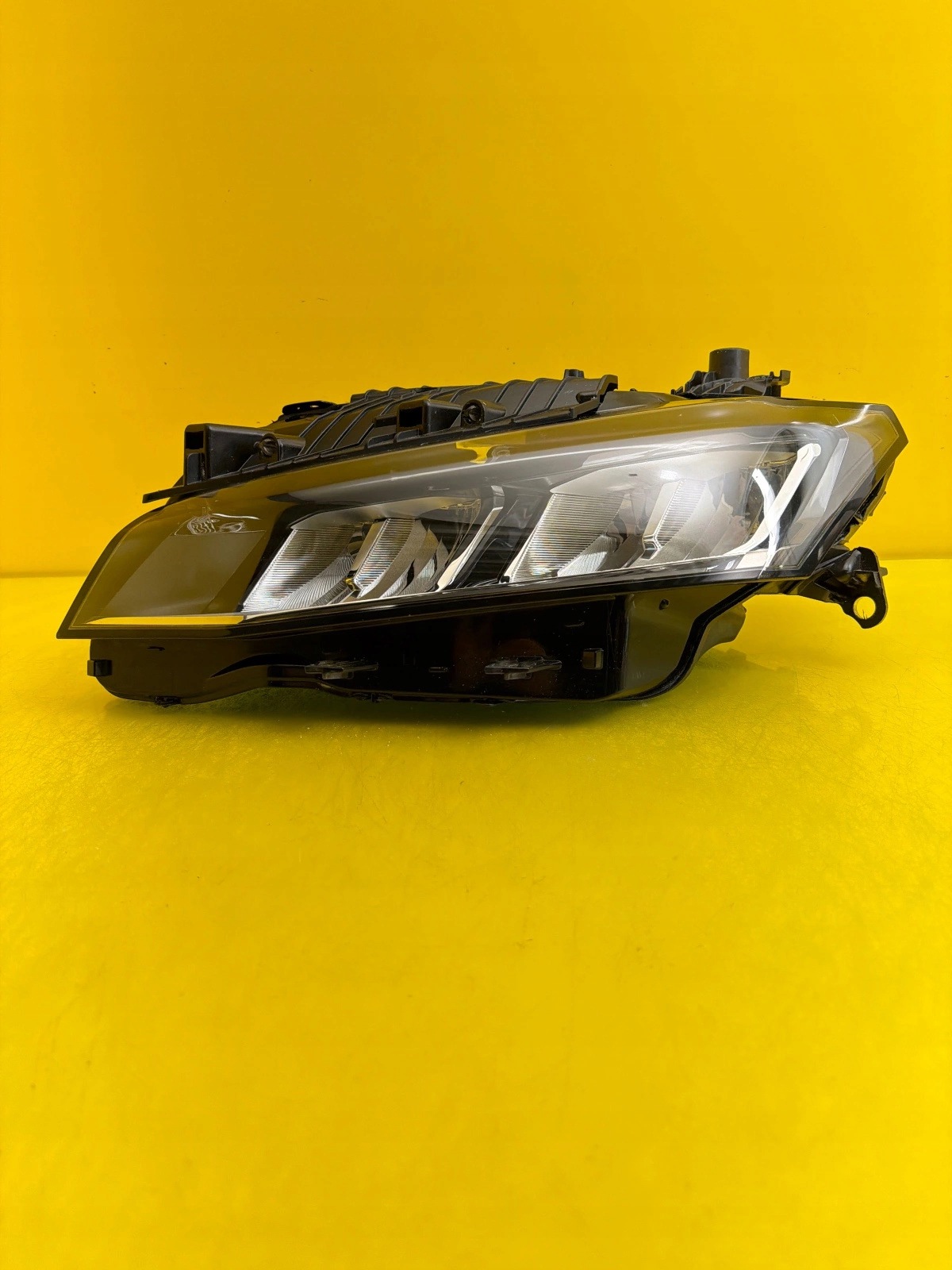 light left front Peugeot 308 III T10 P5 Led 2021- 9851673380