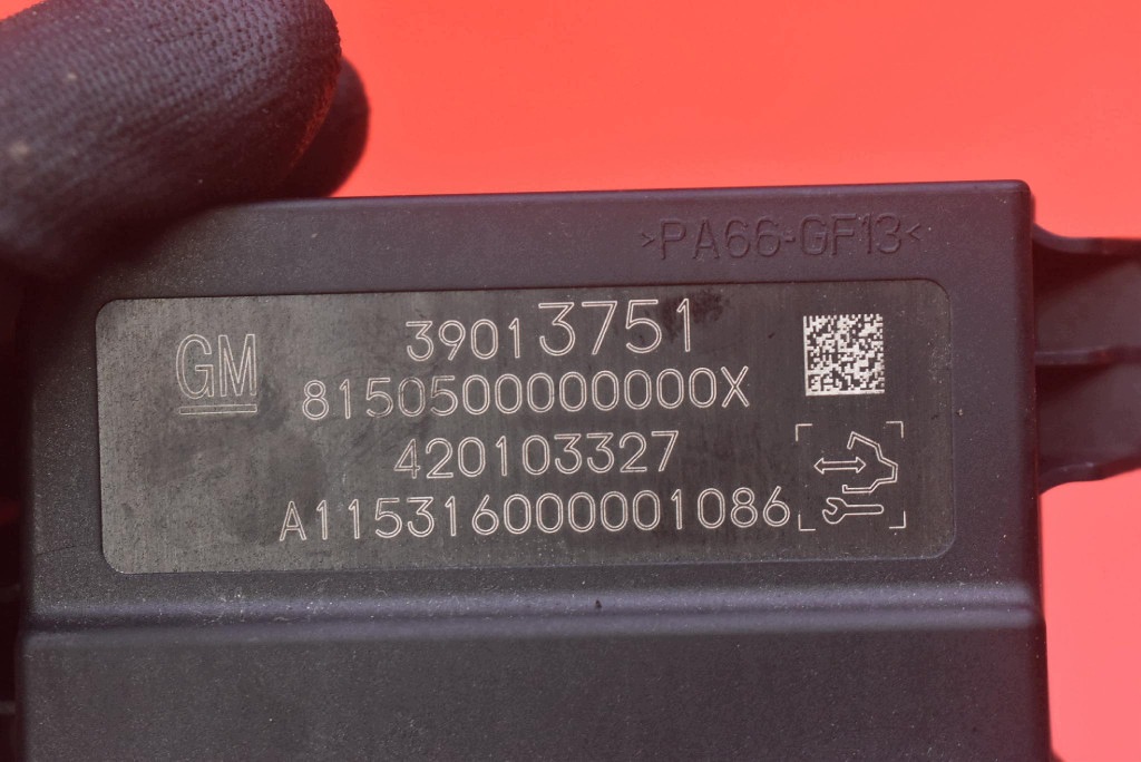 unité de commande électronique uce module stationnement PDC 39013751 OPEL ASTRA 5 V K 15-20