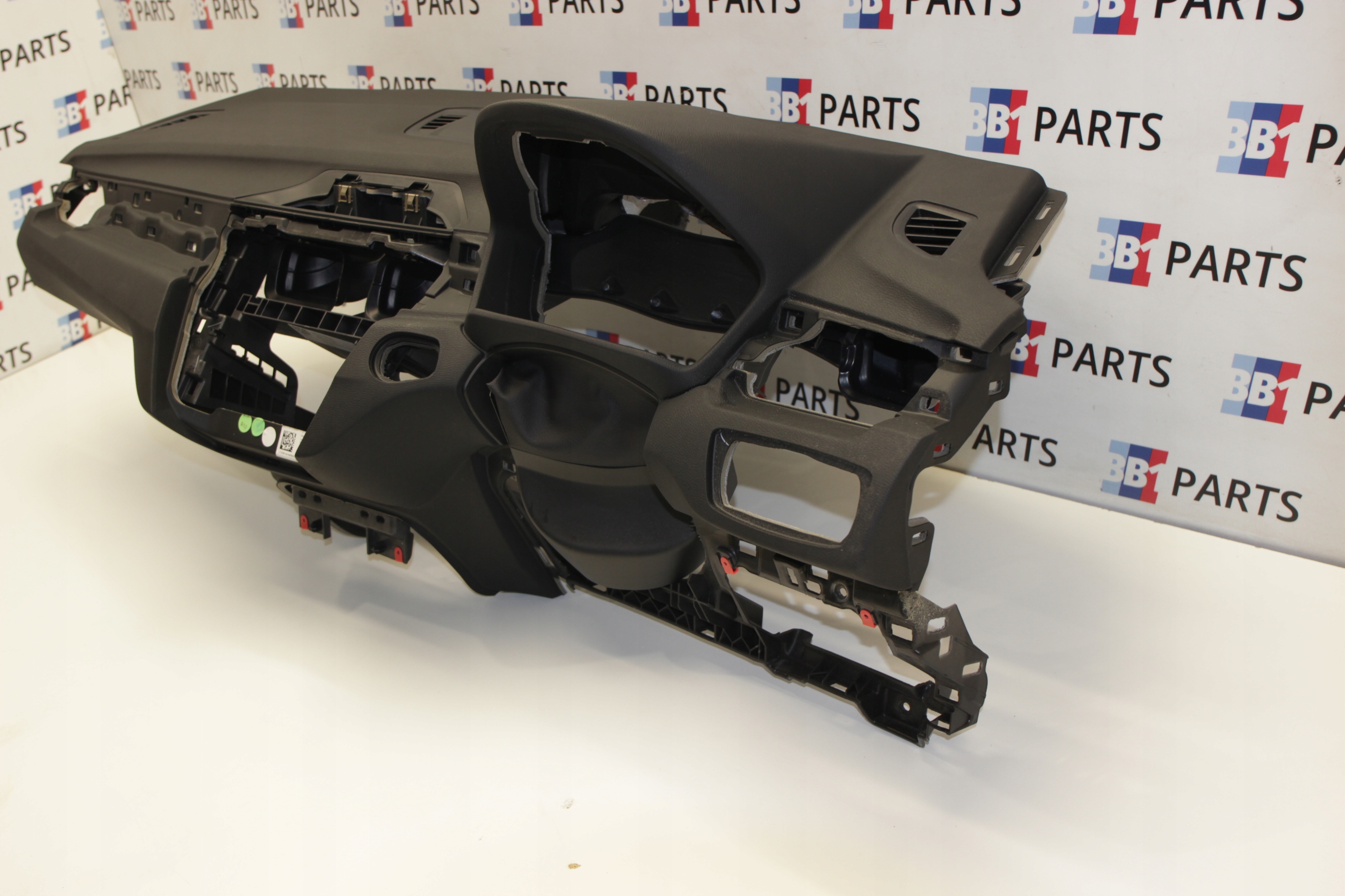 BMW F48 X1 console dashboard instrument panel UK ANGLIK black