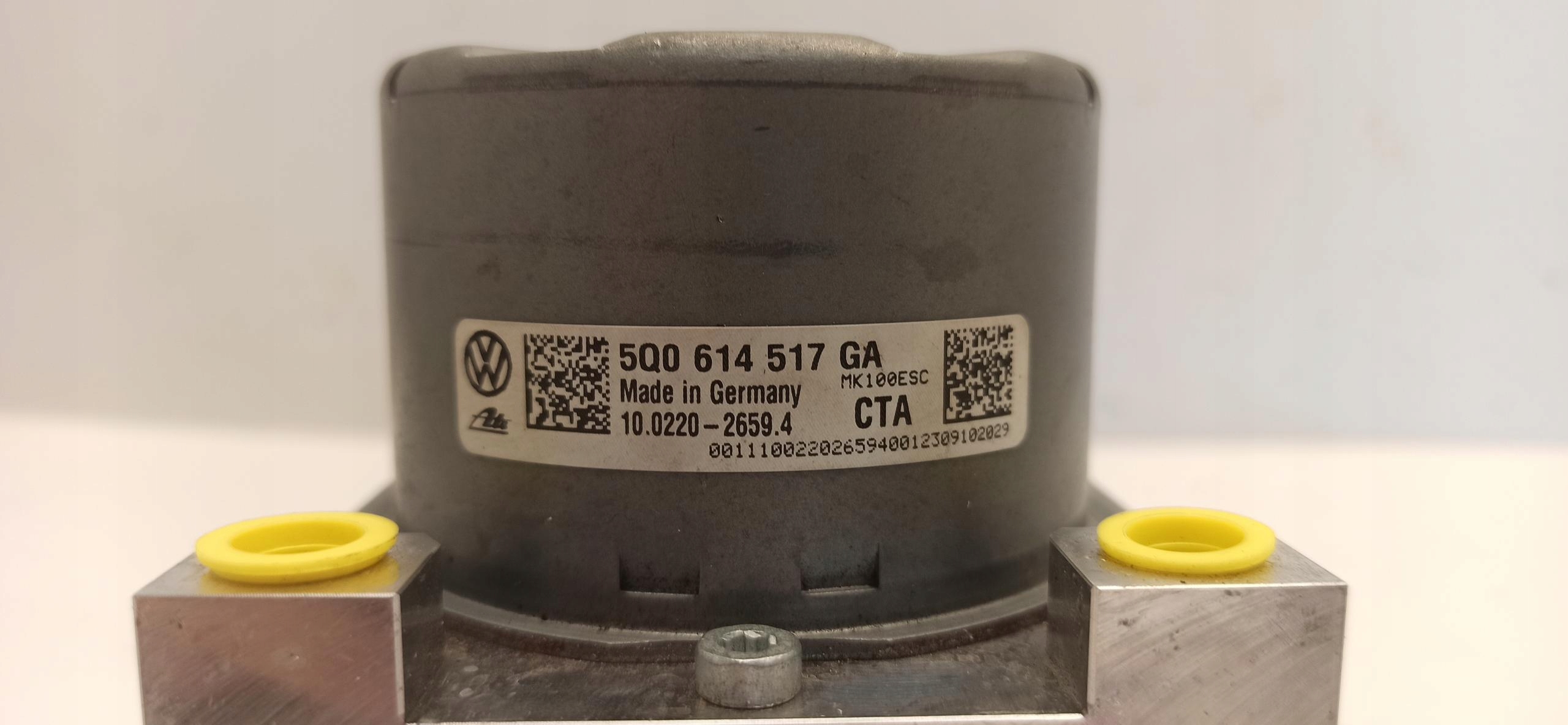 SKODA KAROQ насос ABS 5Q0614517GA