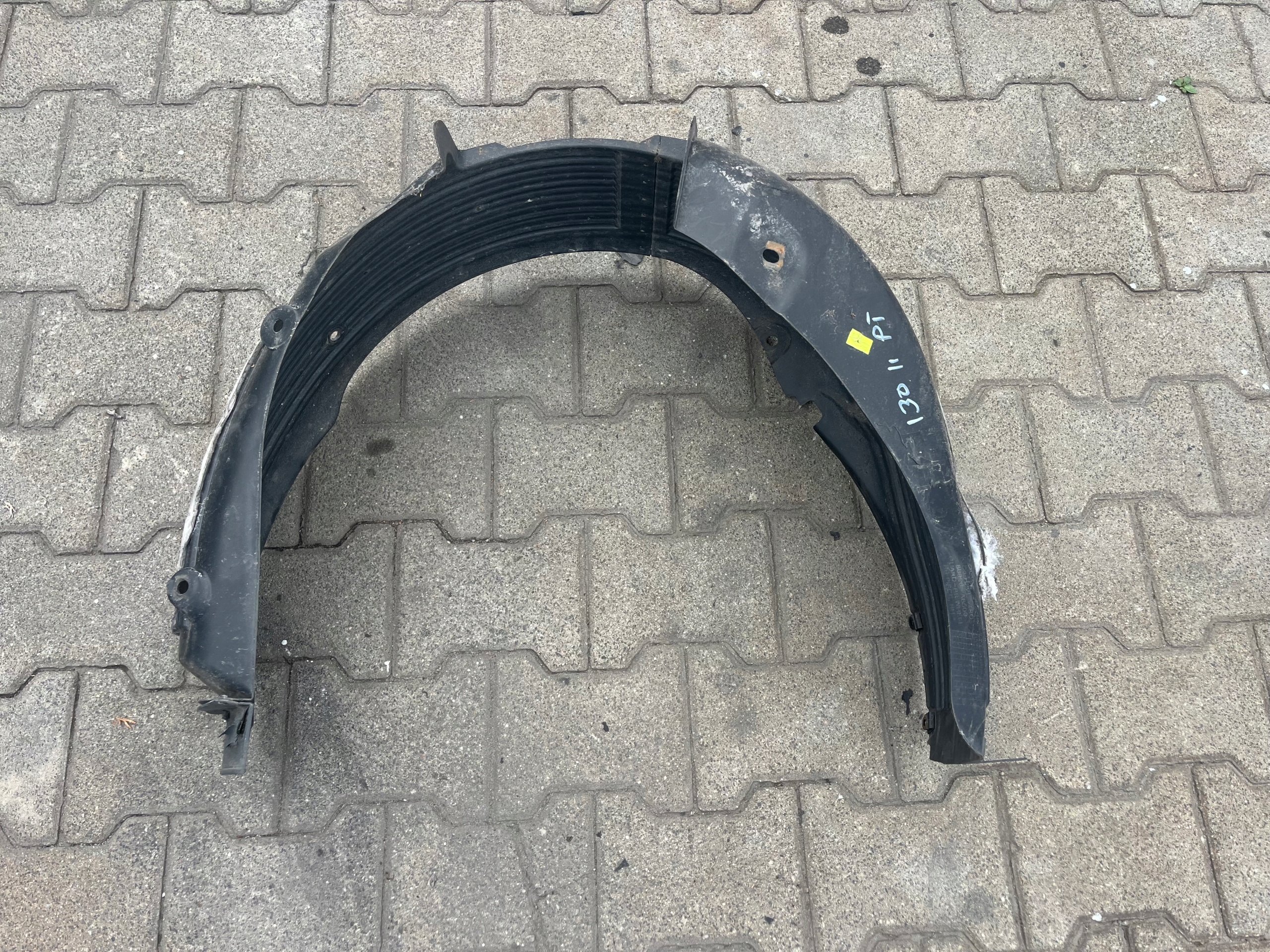 Hyundai I30 II mudguard right rear part