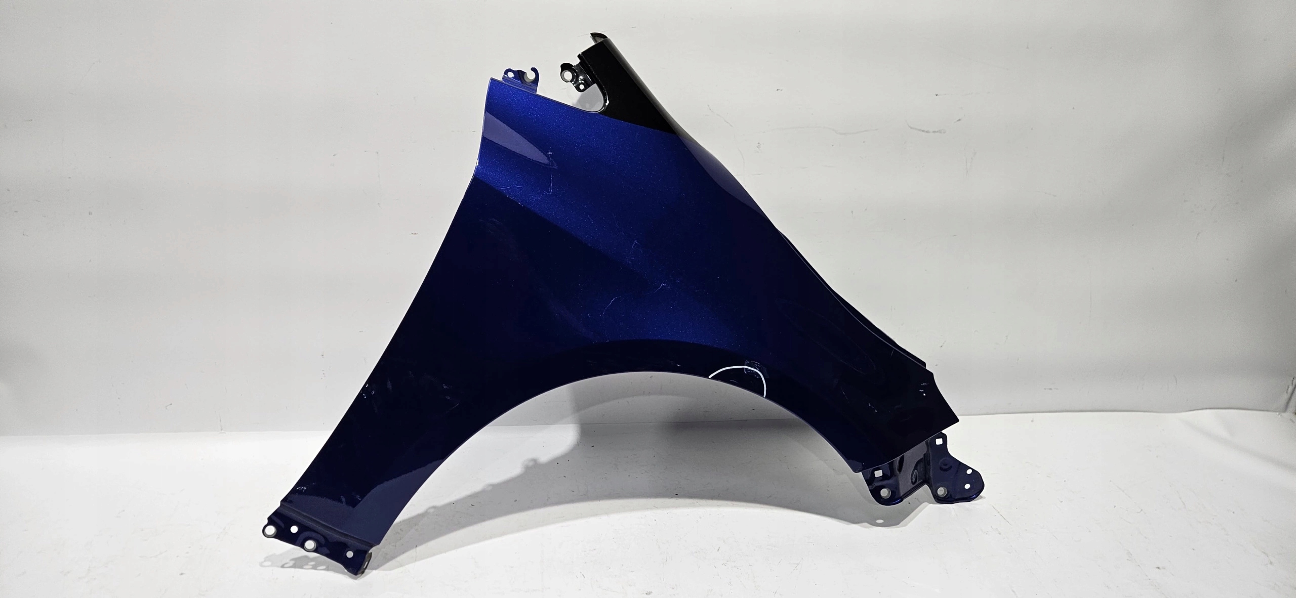 fender right front TOYOTA COROLLA E21 HB KOMBI 18- original