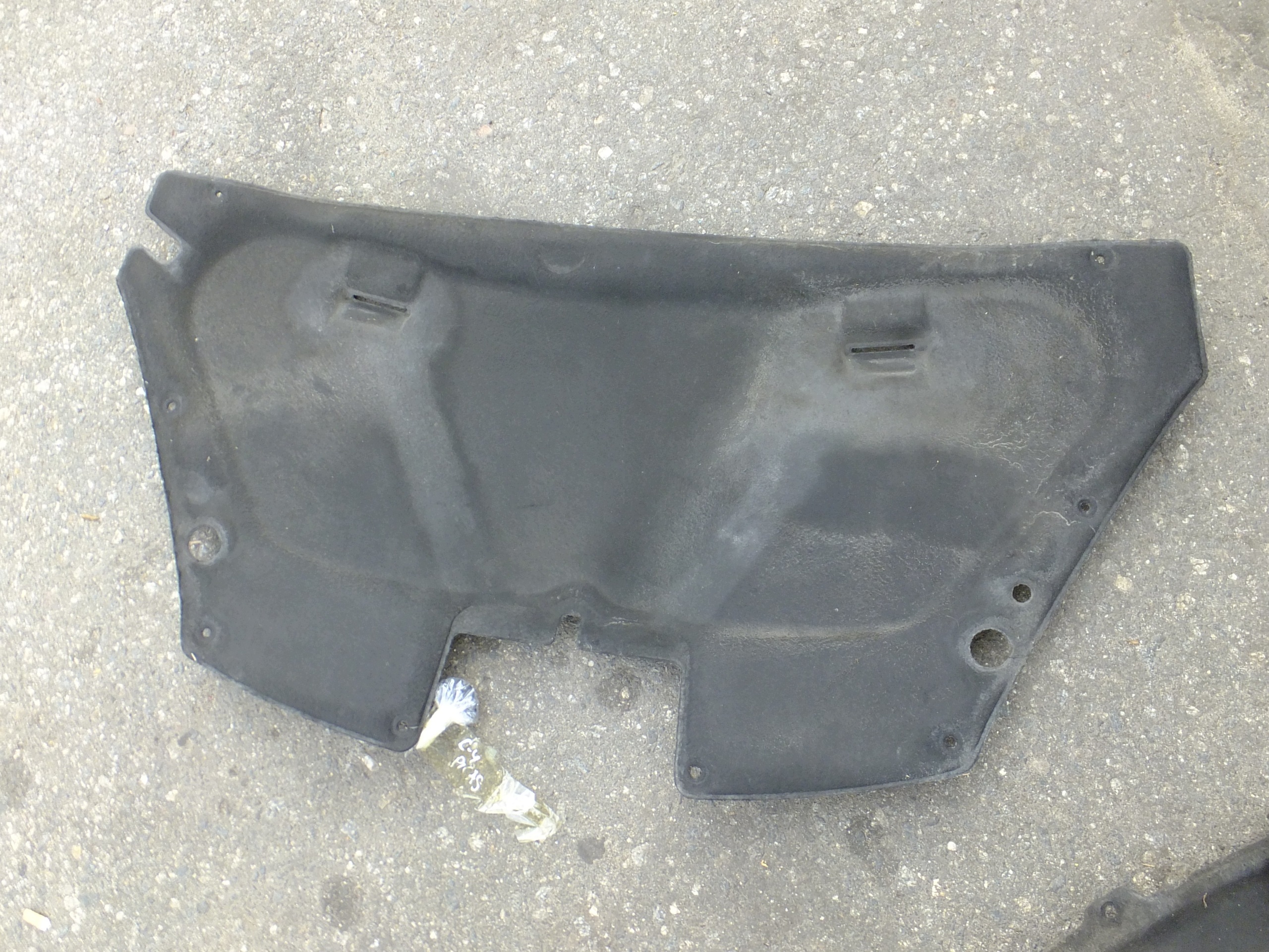 Insonorisation du capot citroen c4 picasso et lift 2011r