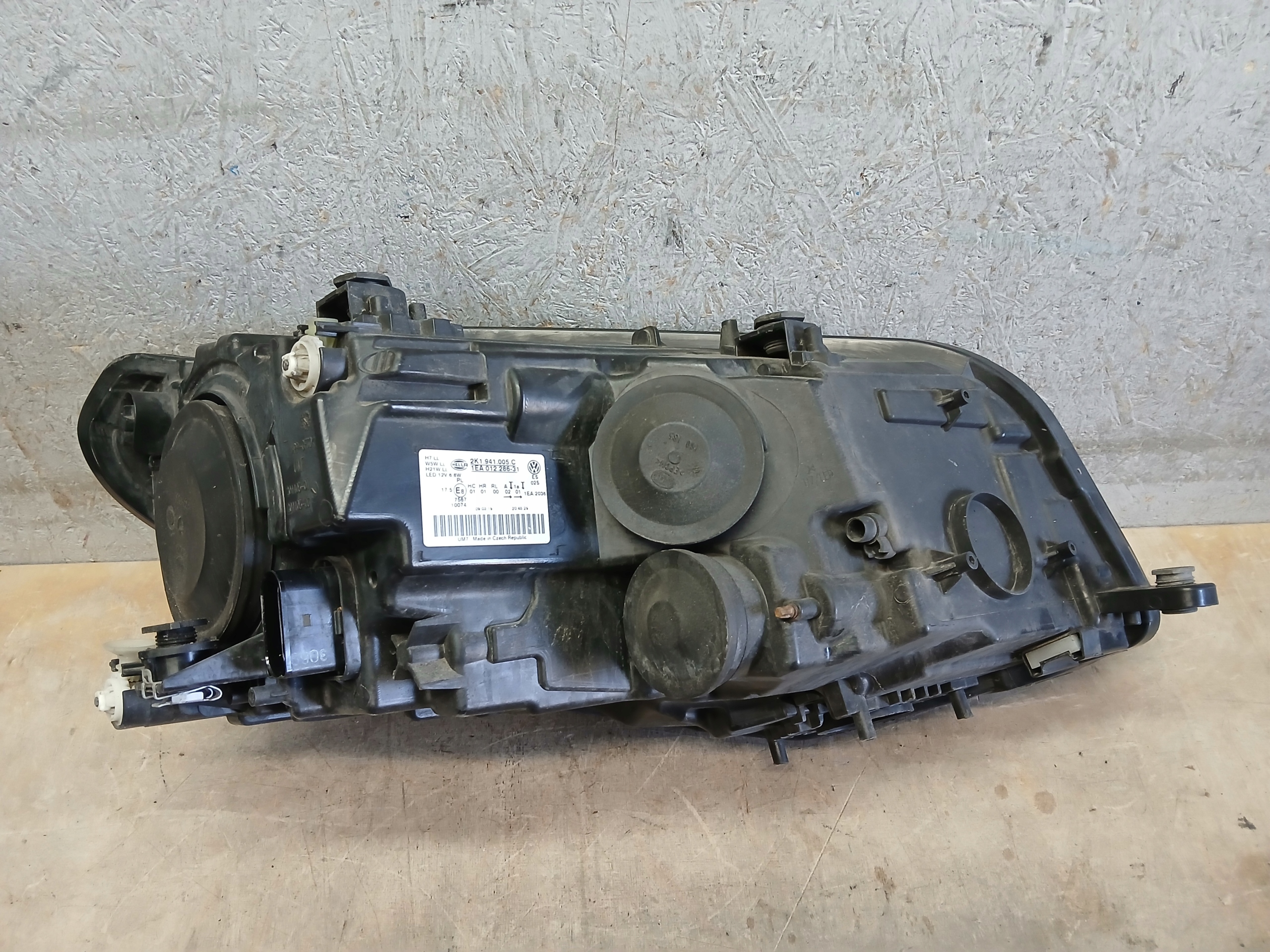 light front left VW CADDY 2K 15-20 2K0941005C