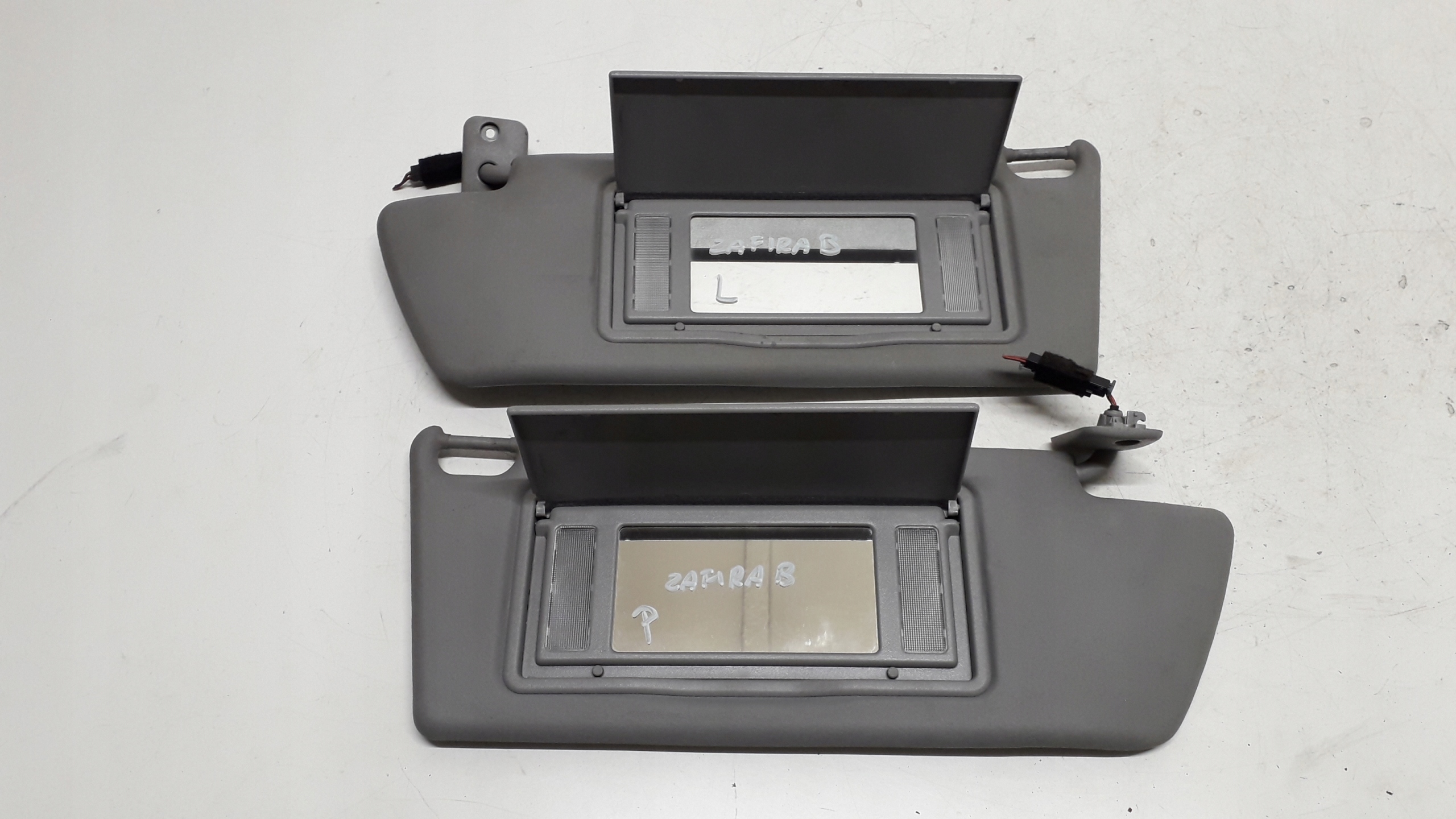 OPEL ZAFIRA B 05- OSŁONA PRZECIWSŁONECZNA