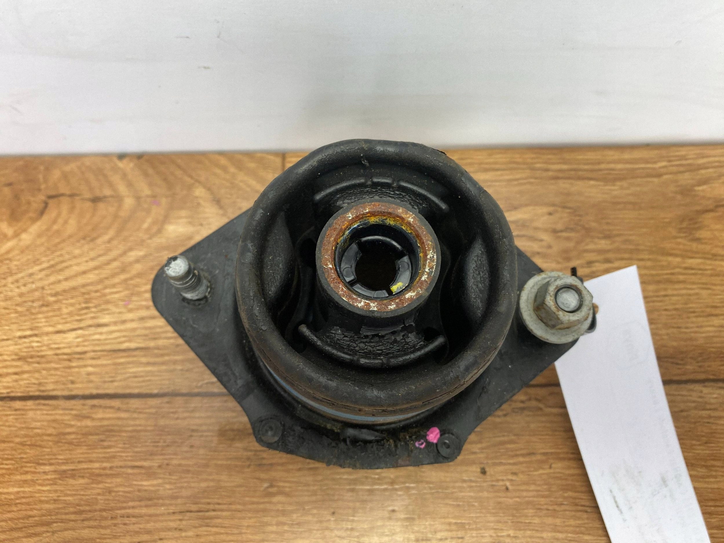 engine mount Cadillac Escalade IV 2015+