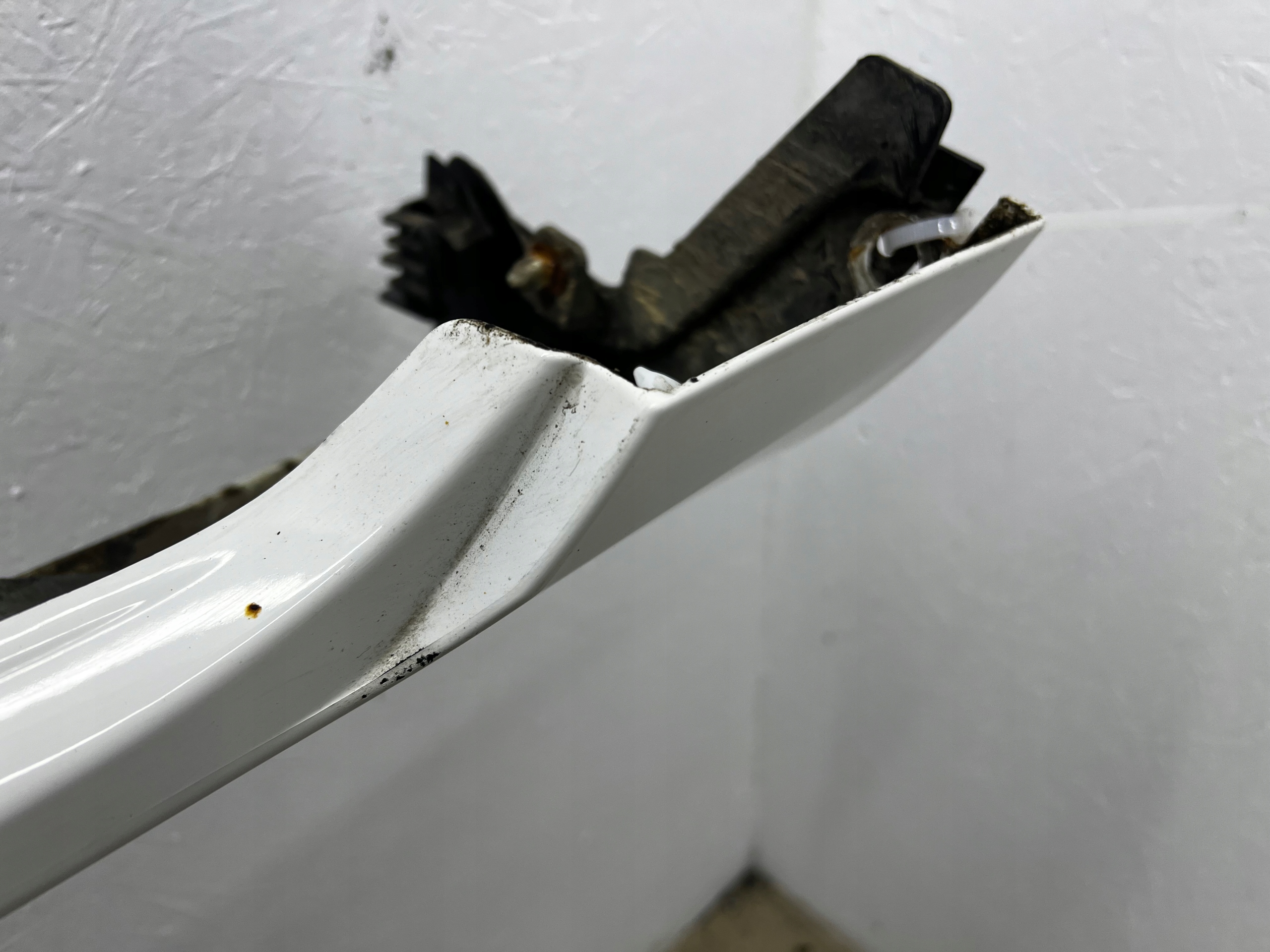 VW PASSAT B7 KOMBI moulding threshold left LB9A