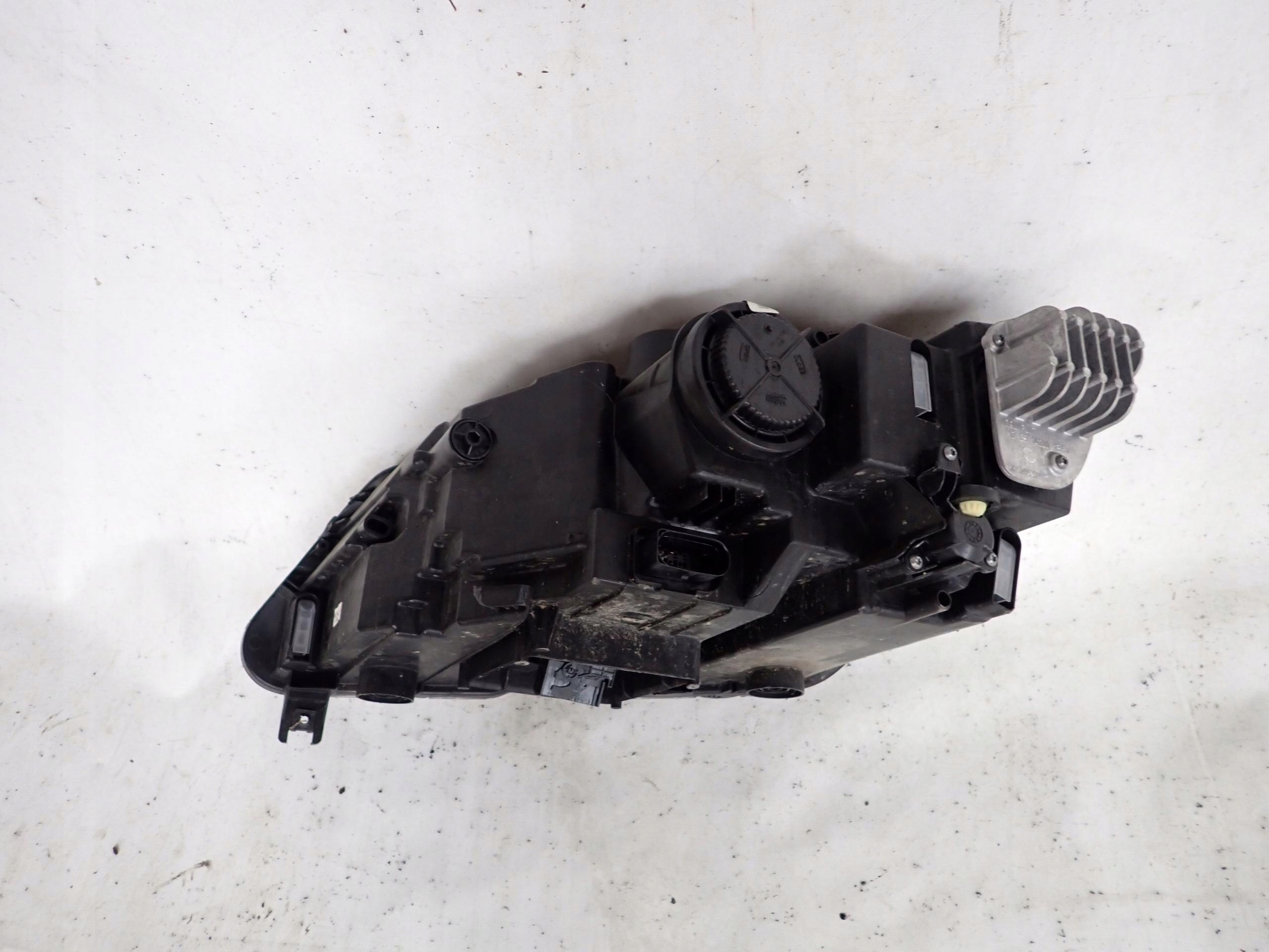 SEAT ATECA 16- light right front front FULL LED 576941008