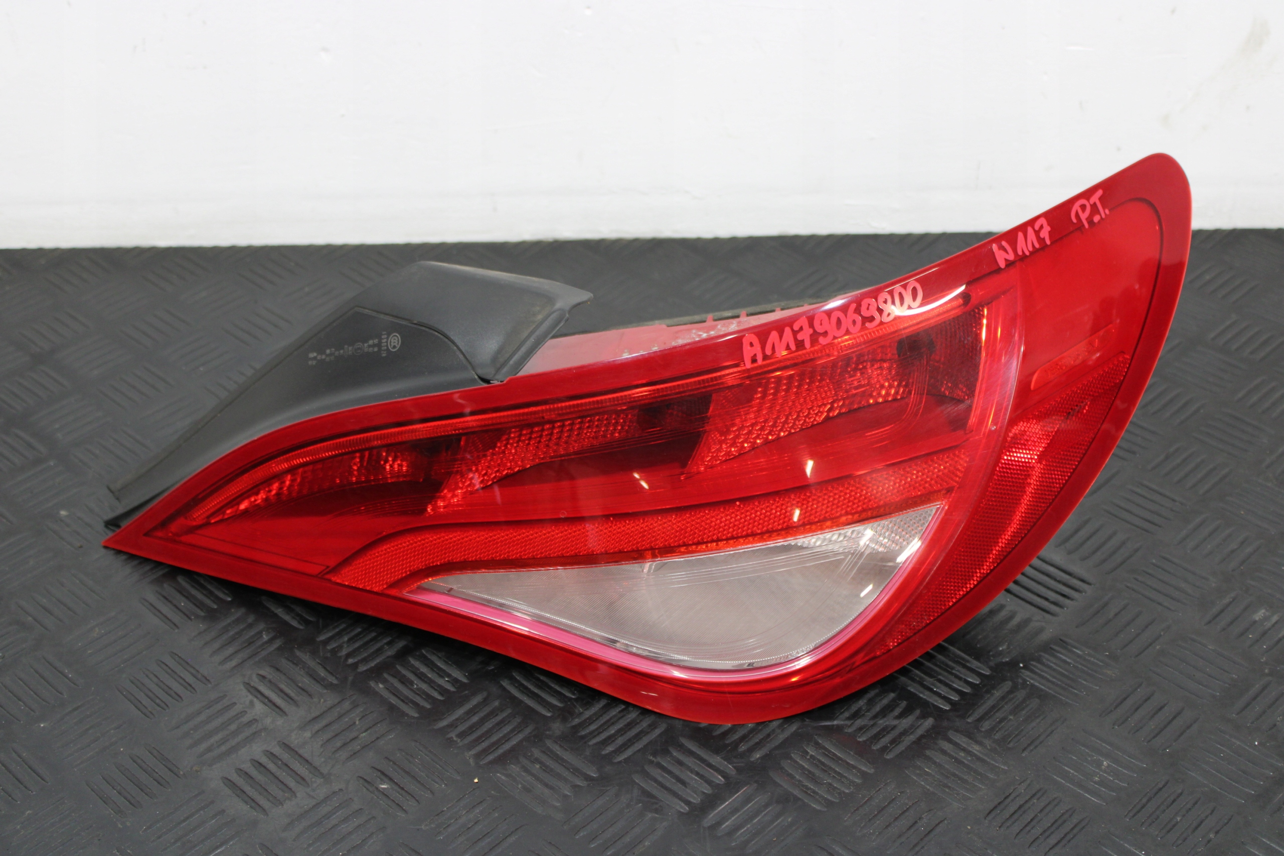 light right rear part rear A1179069800 MERCEDES CLA W117