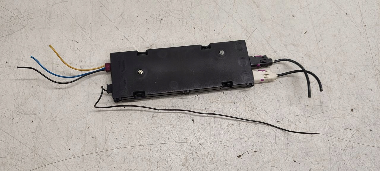 zesilovač antény Mini R60 B11