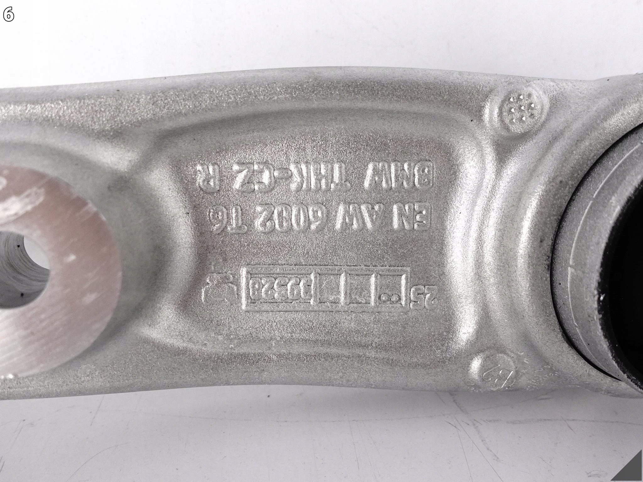 BMW 7 G70 22- arm POPRZECZNY lower right front original