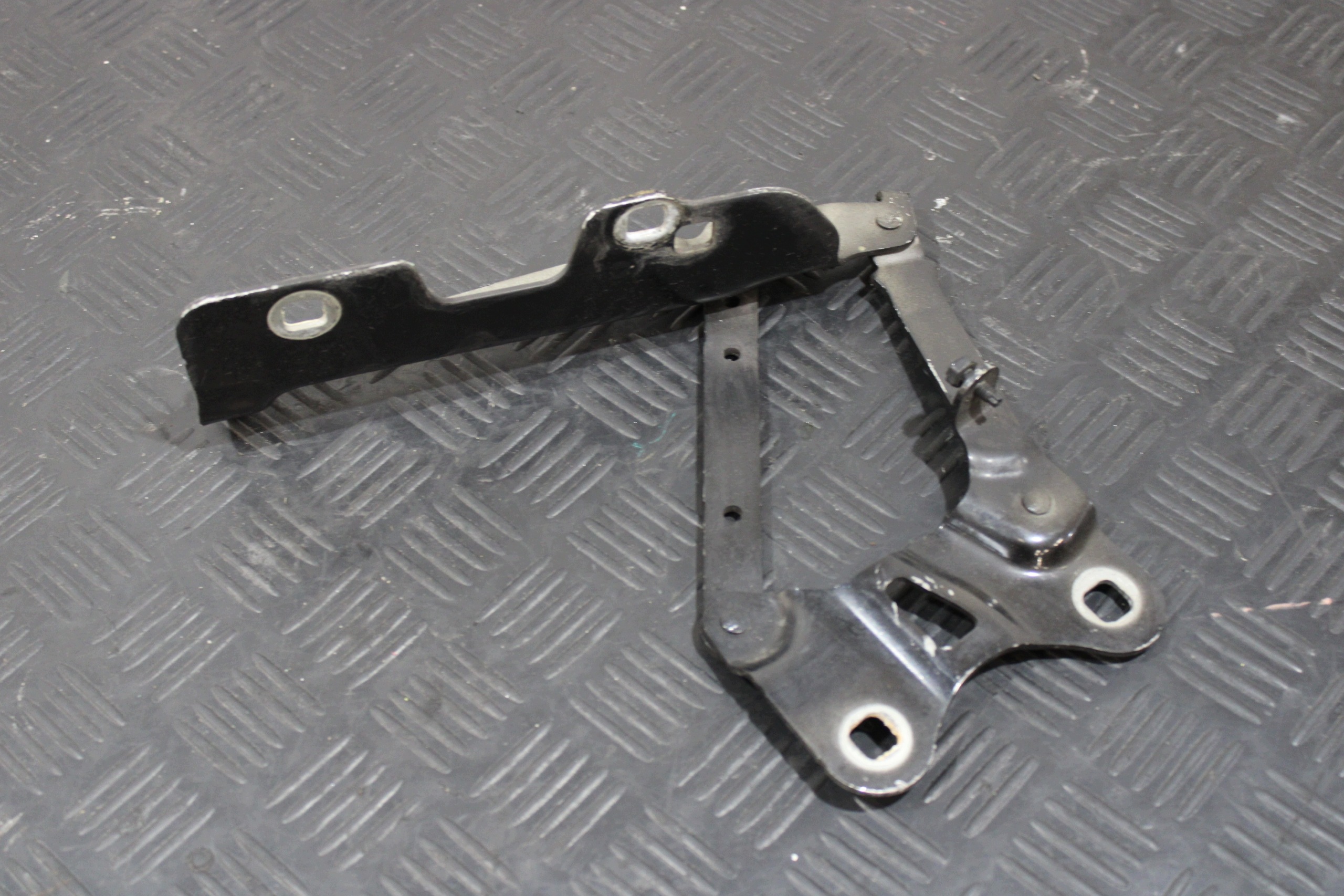 Charnière du capot Gauche LAND RANGE ROVER SPORT II 2 L494