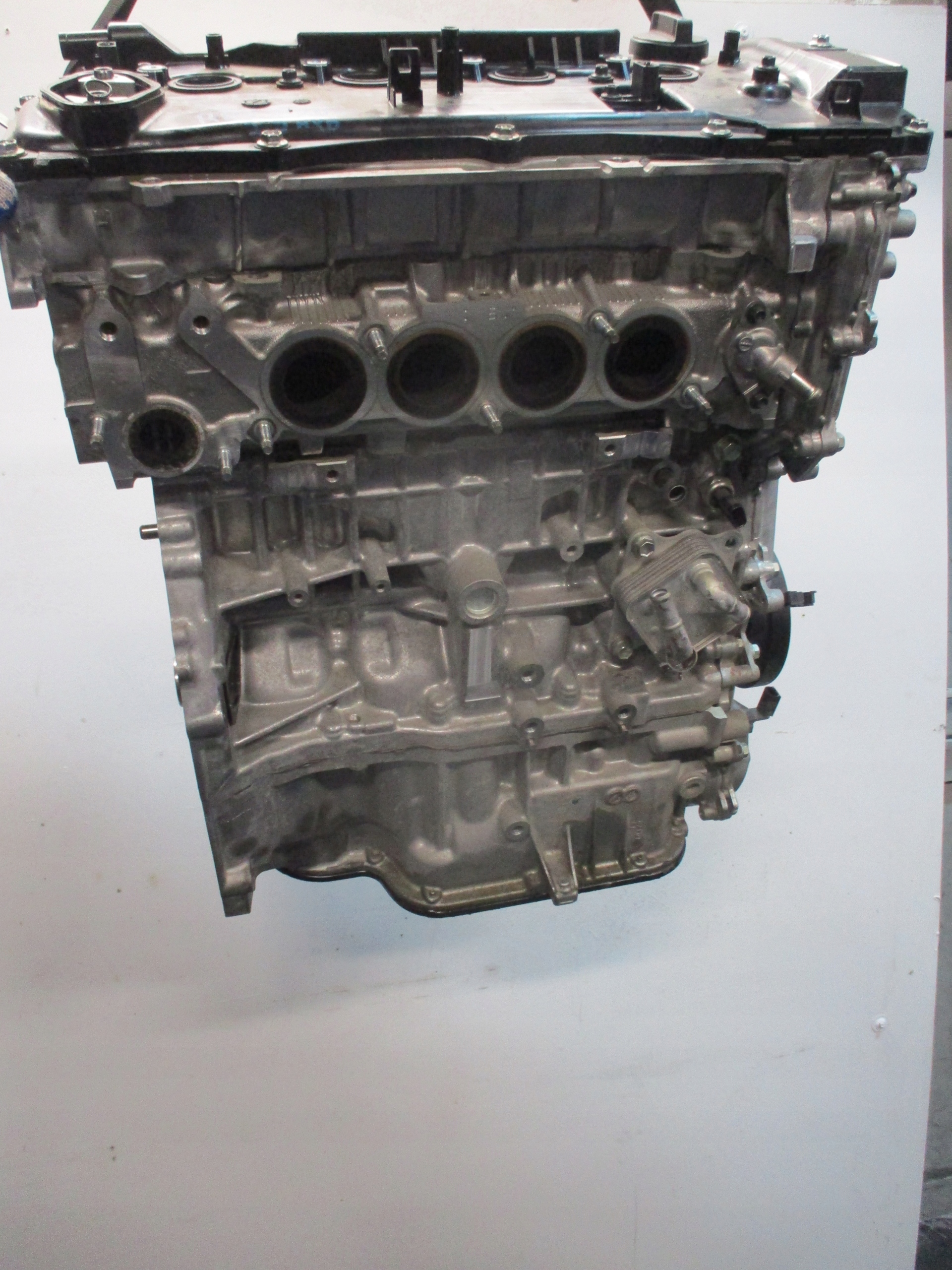 engine motor TOYOTA RAV4 2,5i HYBRID A25A 20r
