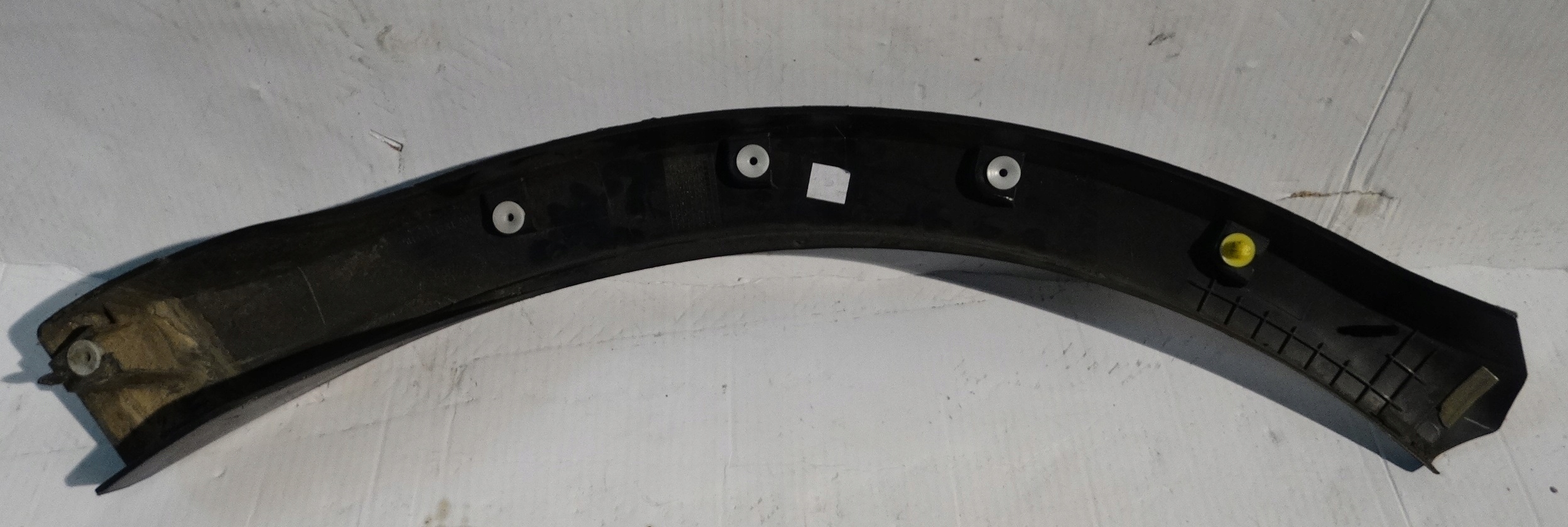 modanatura parafango Destra posteriore RANGE ROVER SPORT L320 1