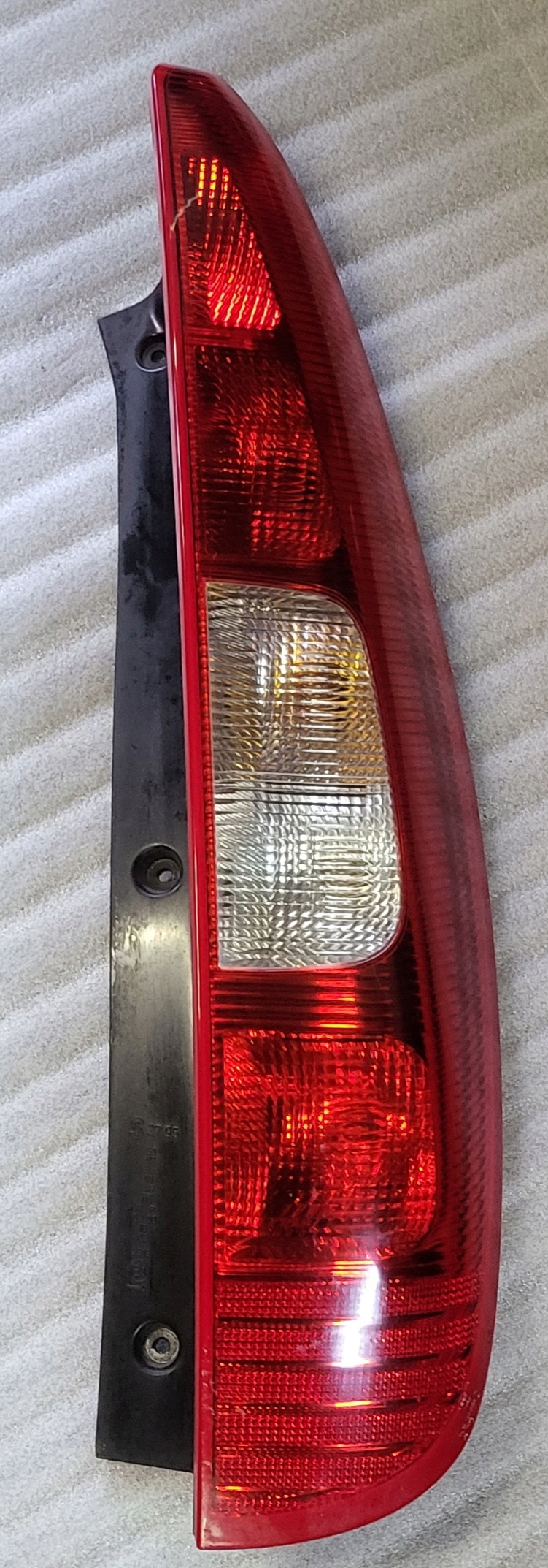 mitsubishi Colt z30 фонарь правый