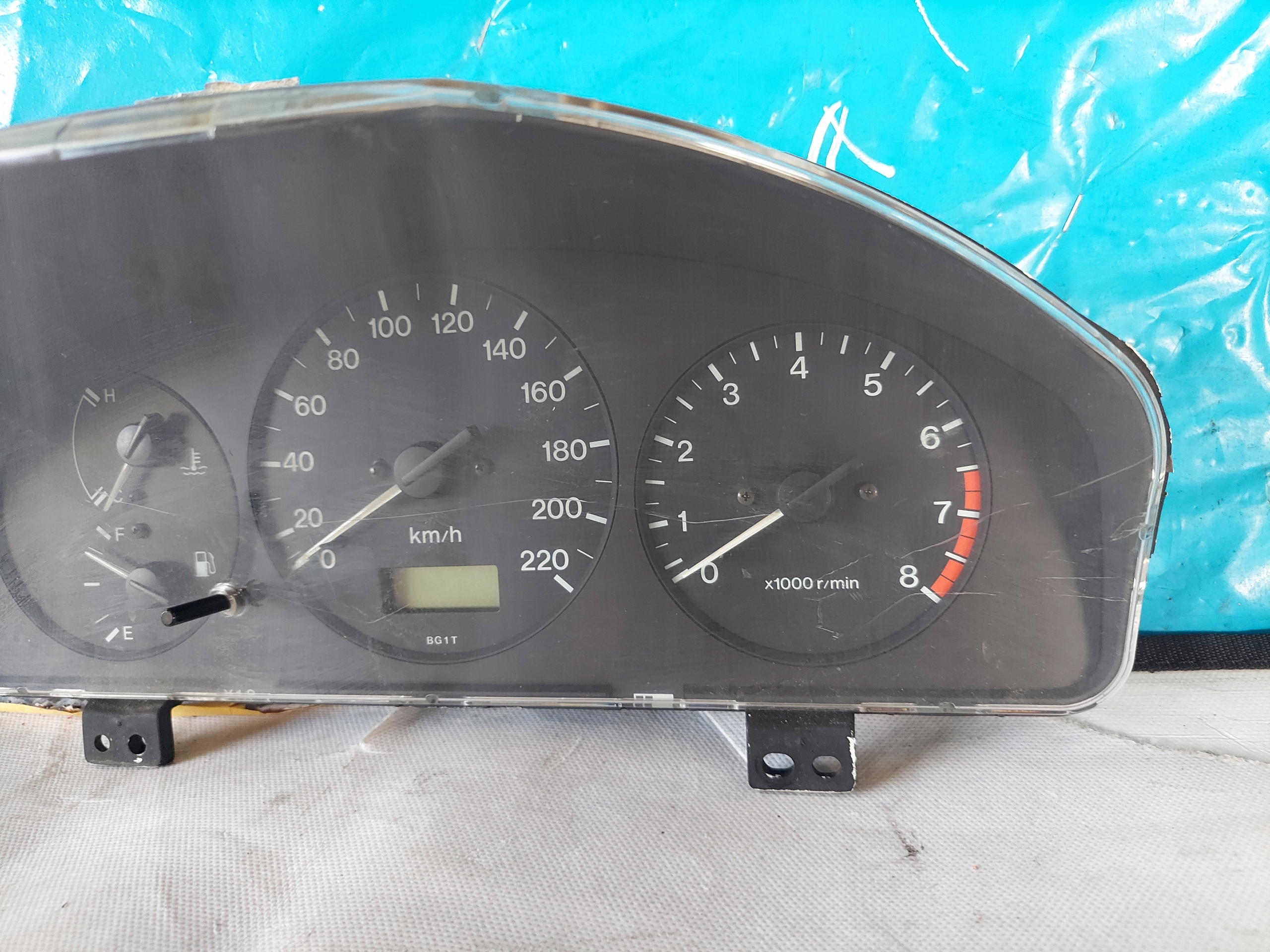 dials clock MAZDA 323F BA 1.5 16V BG3AB