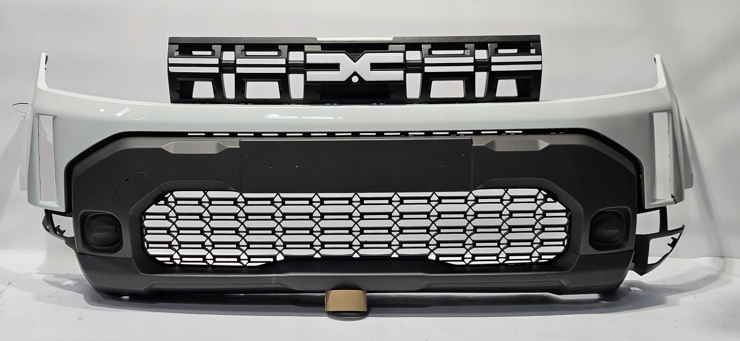 front bumper grille DACIA DUSTER III 24- original 620221816R