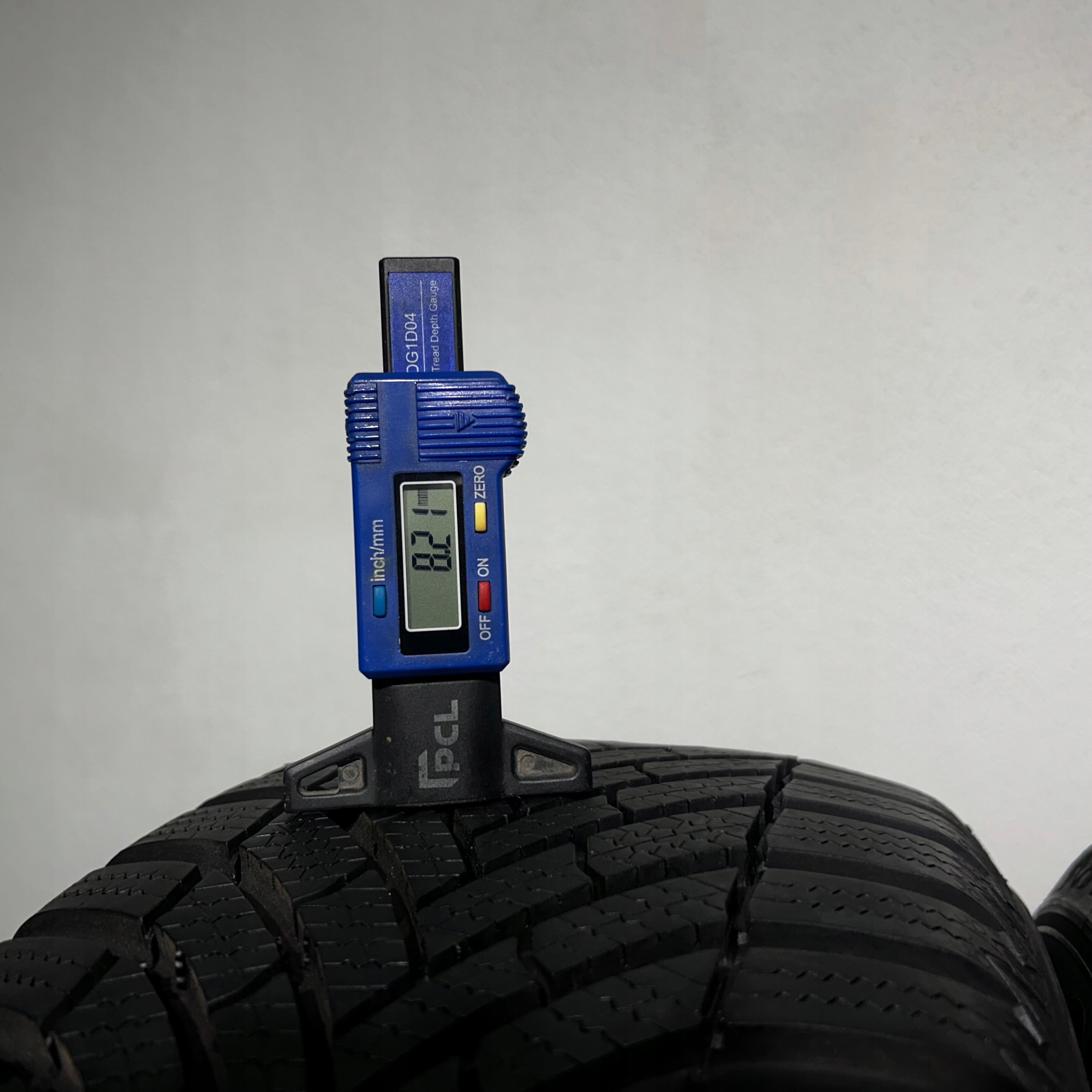 205/55R16 91H Semperit Speed-Grip 5 opony zimowe PARA 8,2mm 205 55 16 Marka Semperit