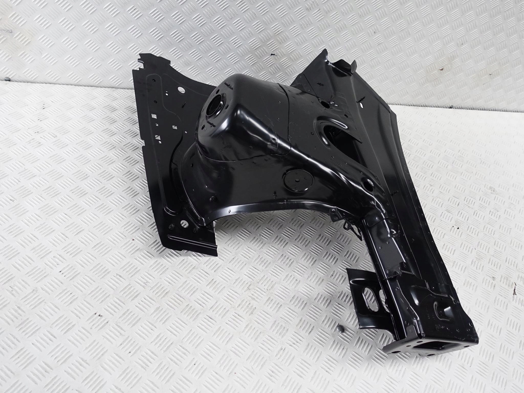 MERCEDES GLS X166 GLE GL ML W166 ĆWIARTKA PRAWA