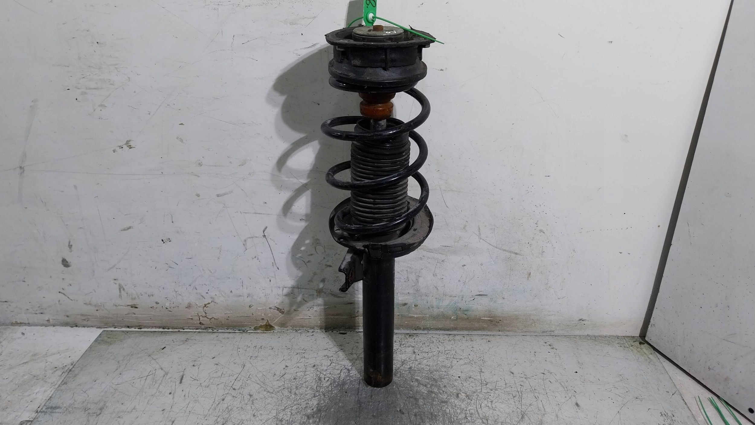 shock absorber left front 5Q0413023CP AUDI A3 8V VW GOLF VII