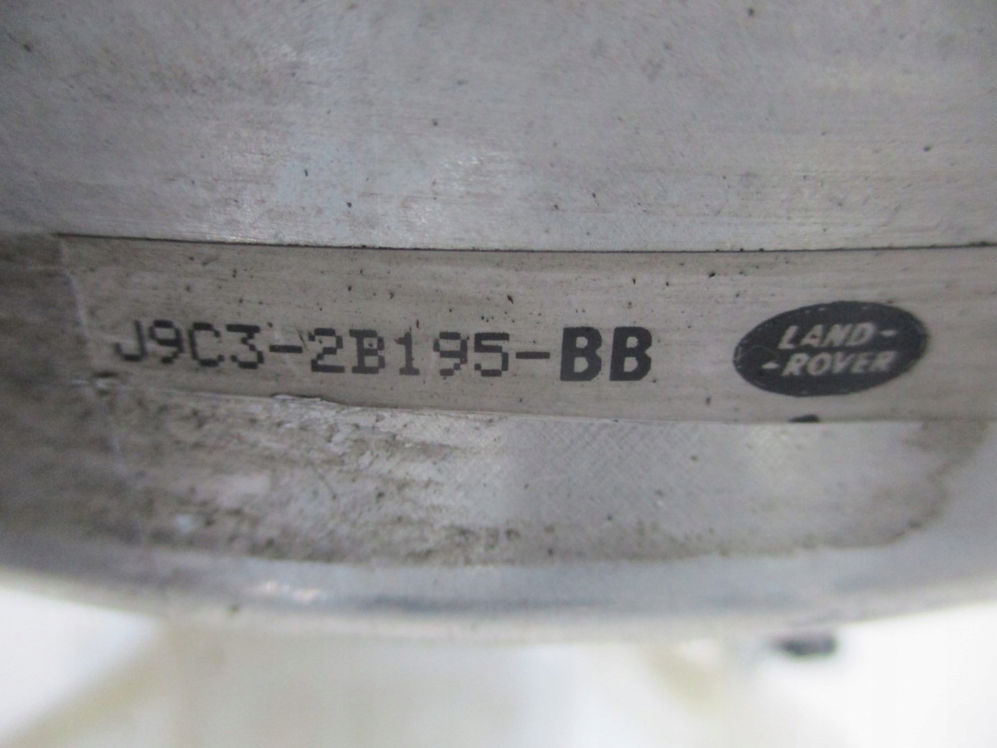 Servo servo JAGUAR E PACE J9C3-2B195-BB