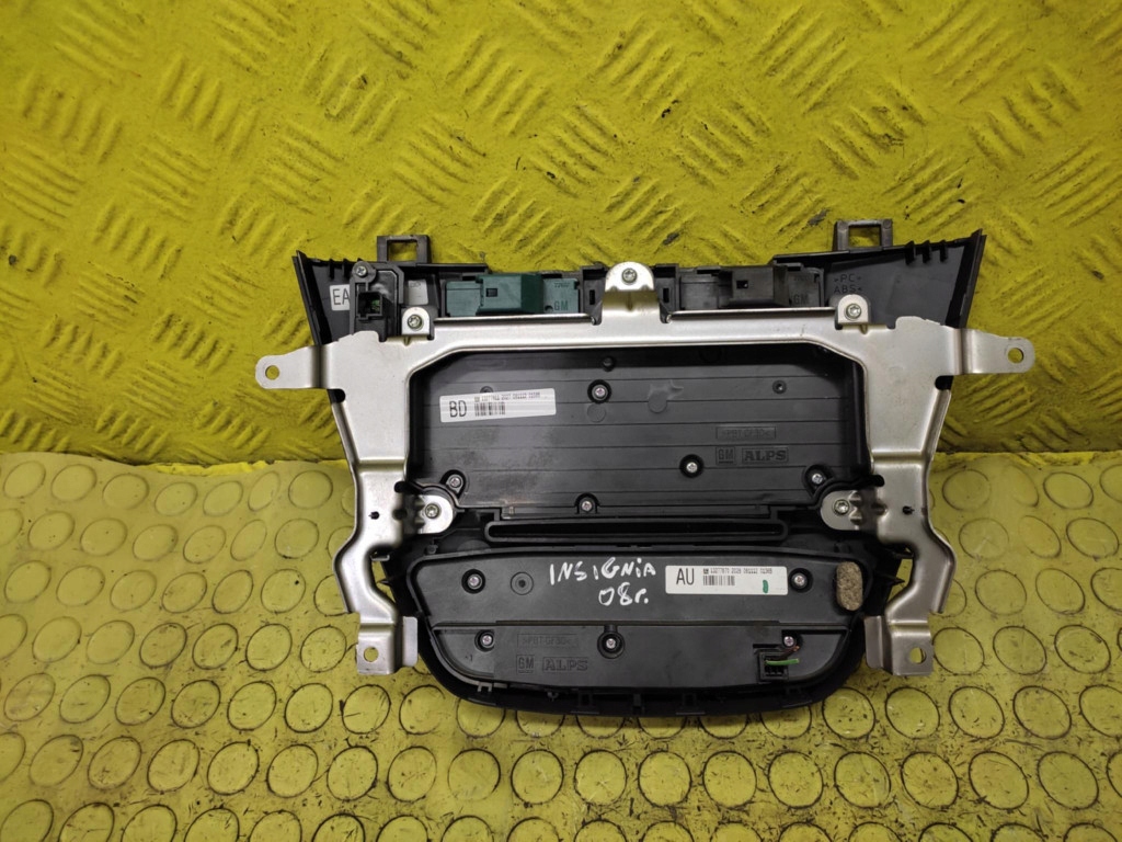 OPEL INSIGNIA A PANEL RADIA klími klimatizaci 13277870