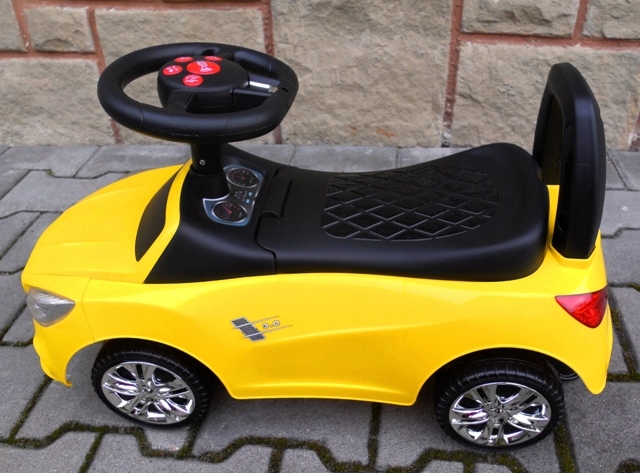 SPORTOWY Jeździk J2y Muzyka+ŚWIATŁA+KLAKSON Kod producenta 280