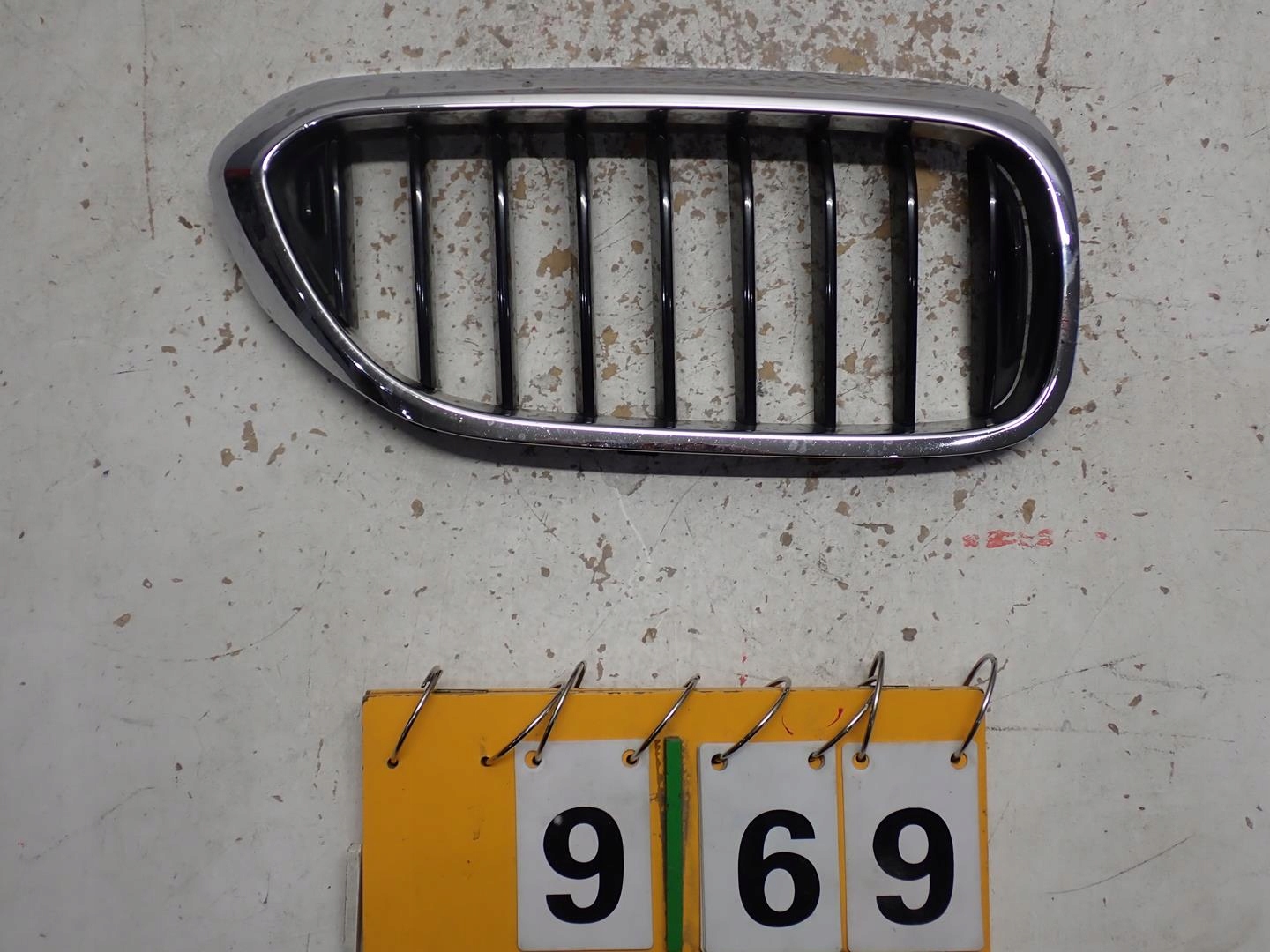 maska bubreg desna BMW 5 G30 G31 2018- 7390866