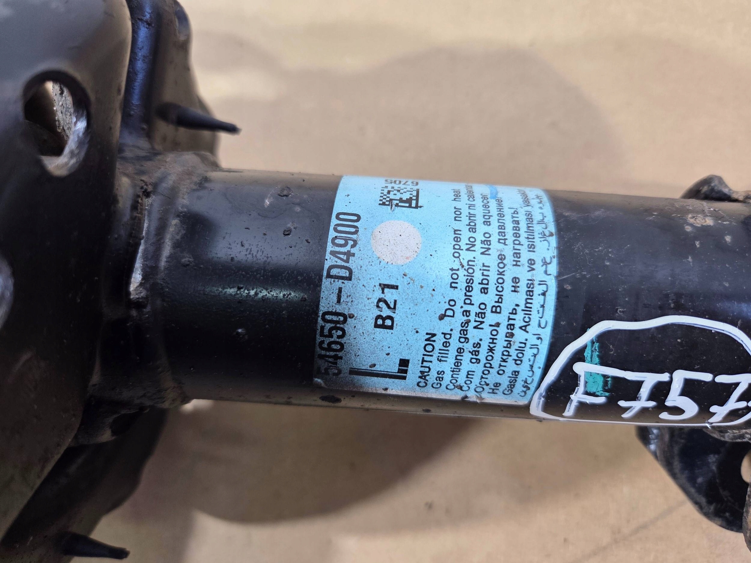 KIA Optima IV 1,7 D shock absorber front left 54650-D4900 (F757)