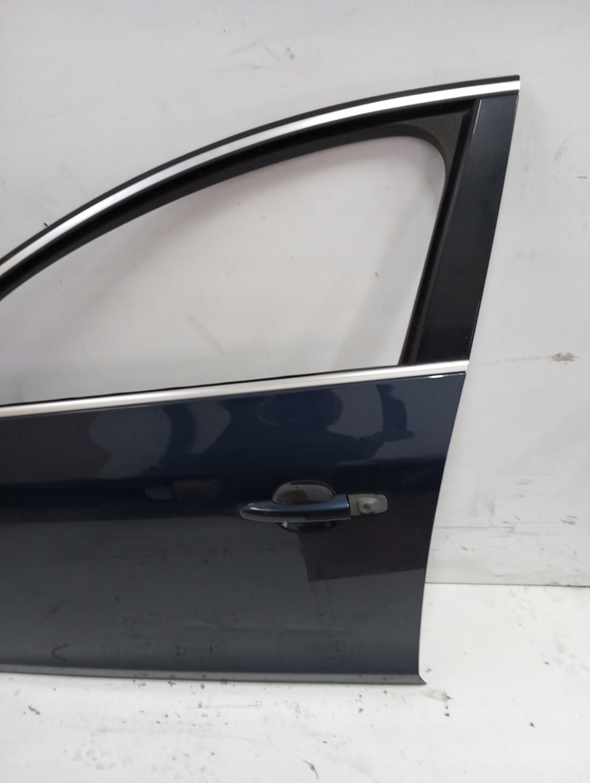 door left front VOLVO V60 11R ANGLIK