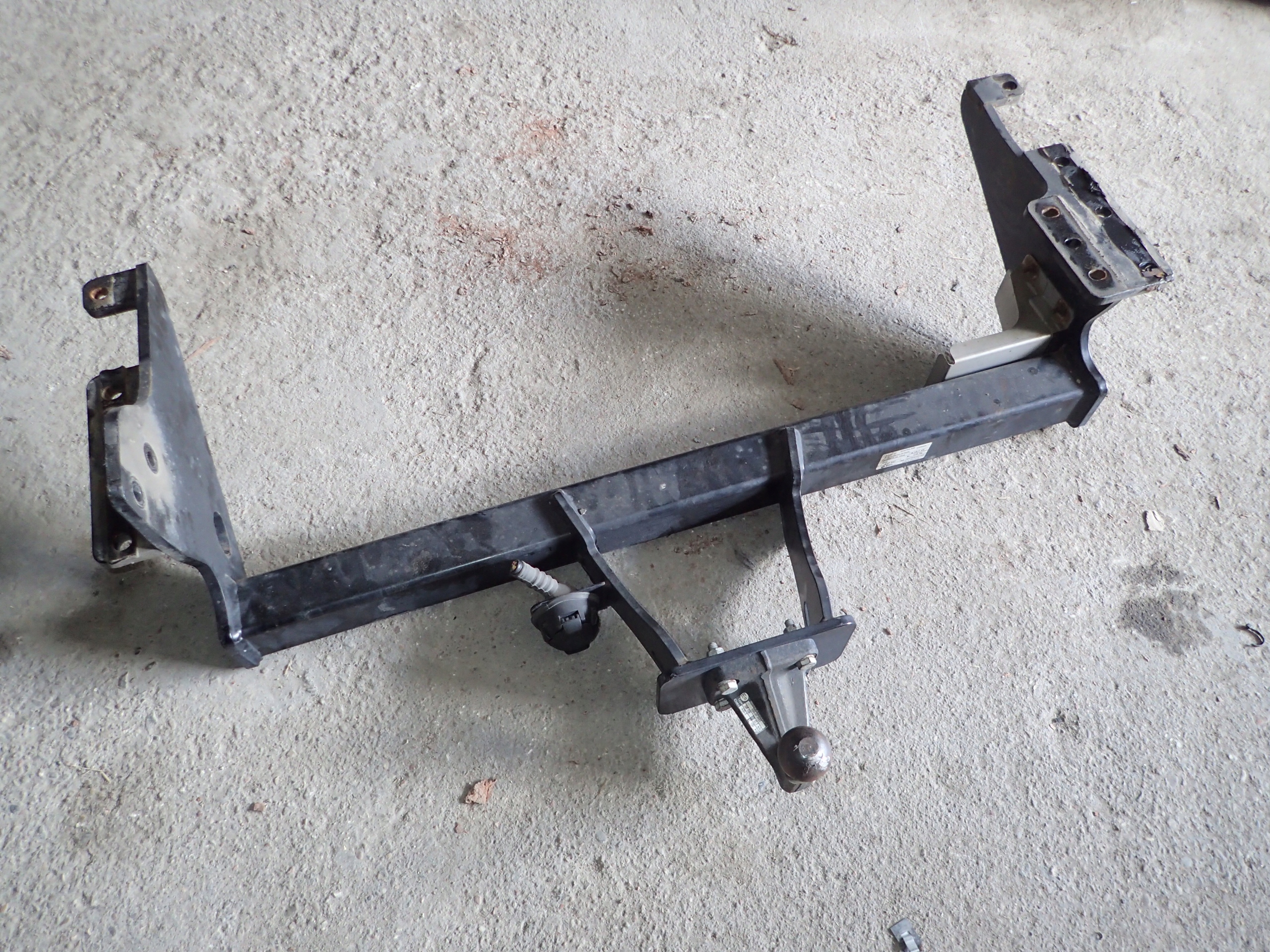 MERCEDES X W470 ORYGINALNY HAK HOLOWNICZY BELKA WESTFALIA