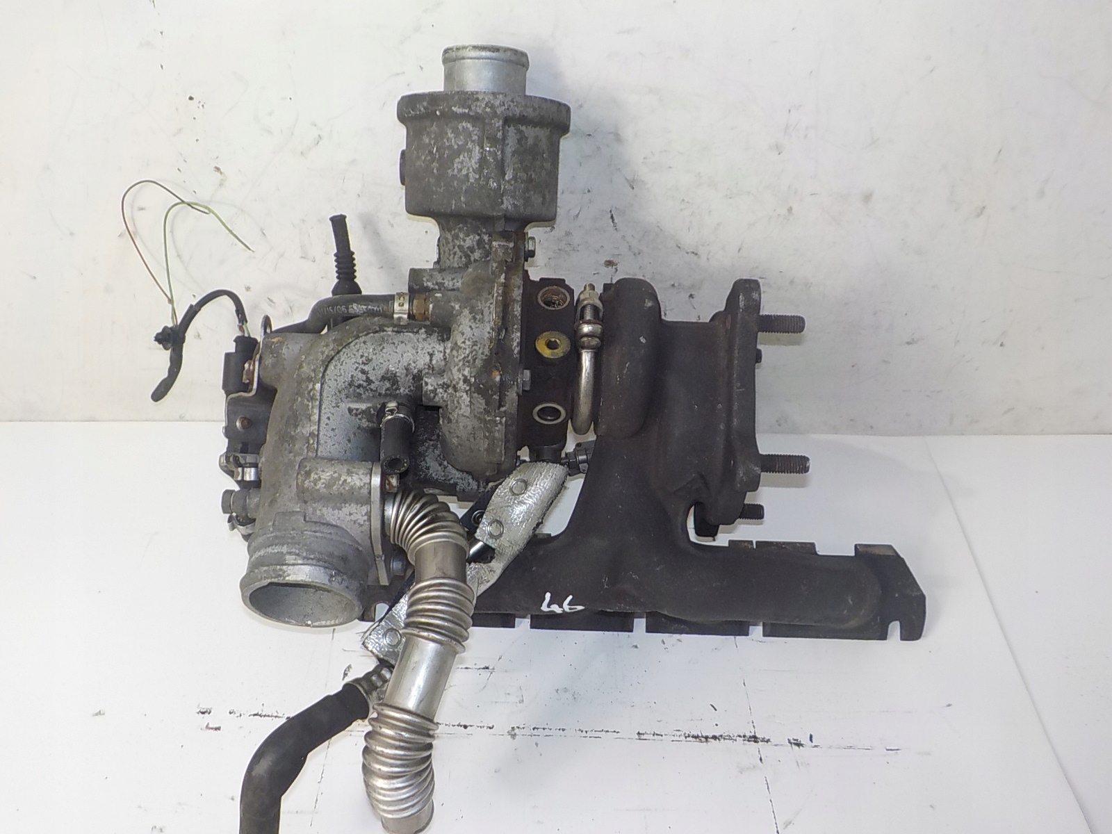 AUDI A4 B7 2.0 TFSI turbo TURBINA 06D145701E