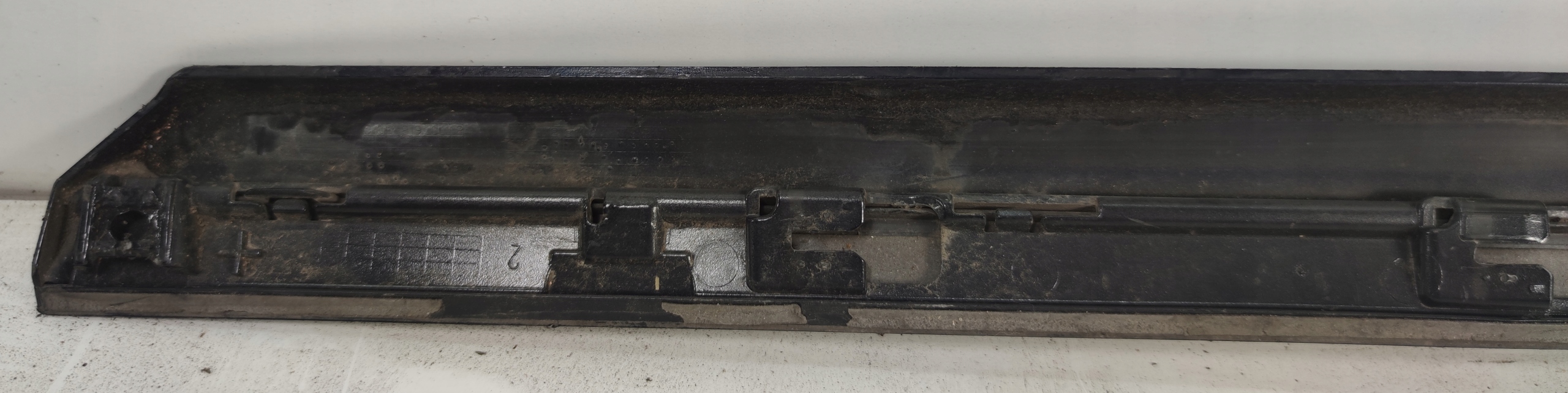 VW PASSAT B8 left moulding door front 3G0854939L