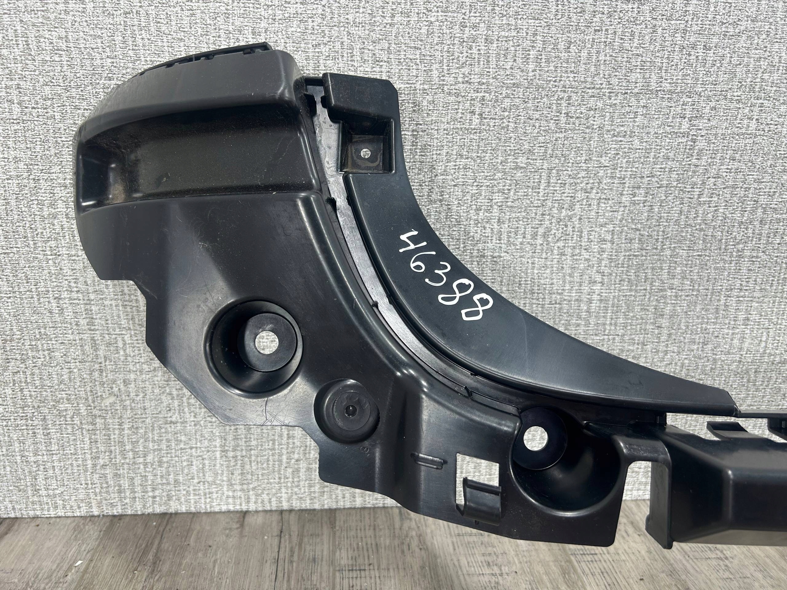 BMW X1 E84 Support montage pare-chocs Arrière Moyenne 4884482