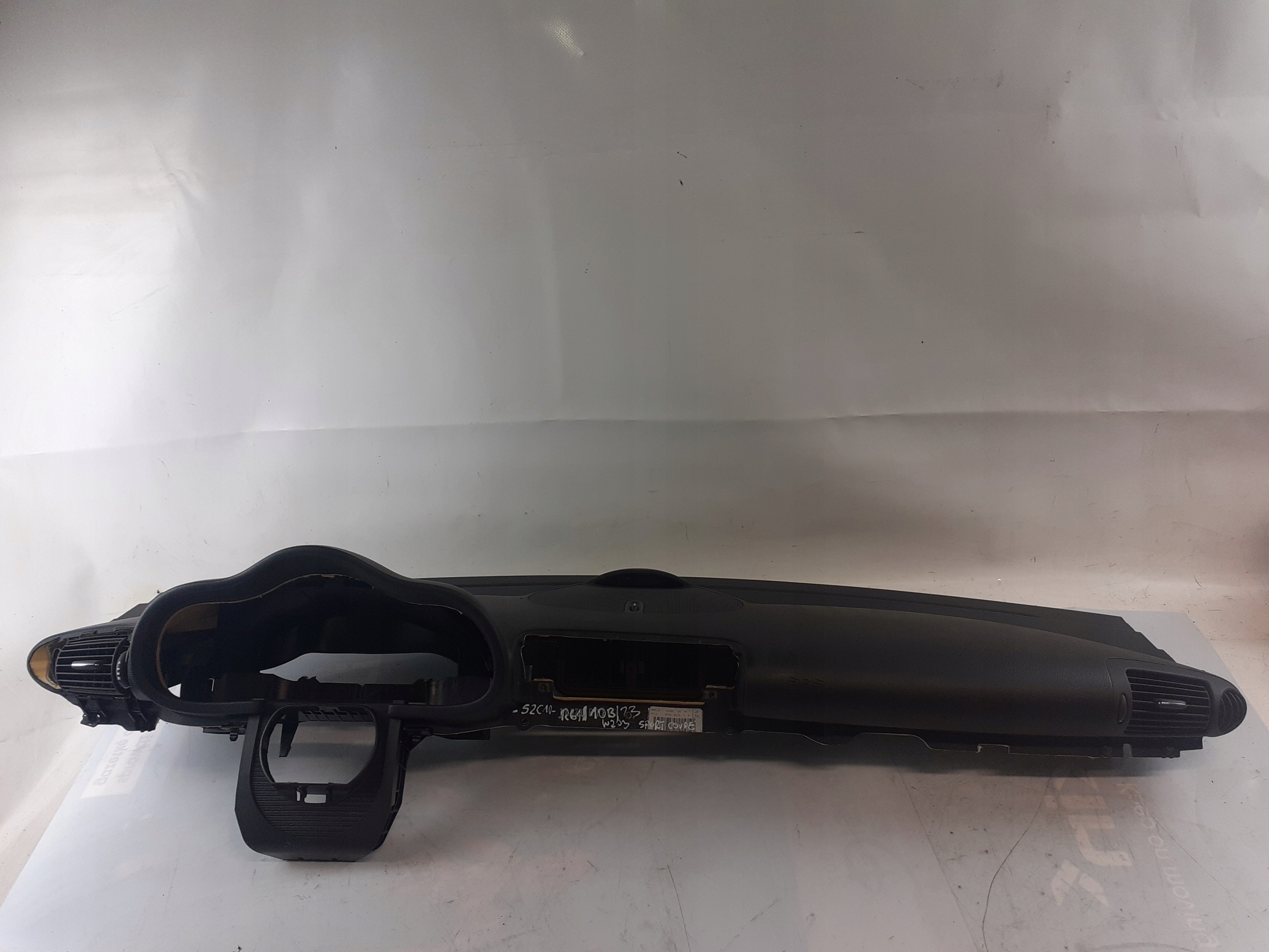dashboard instrument panel console MERCEDES W203 EUROPA