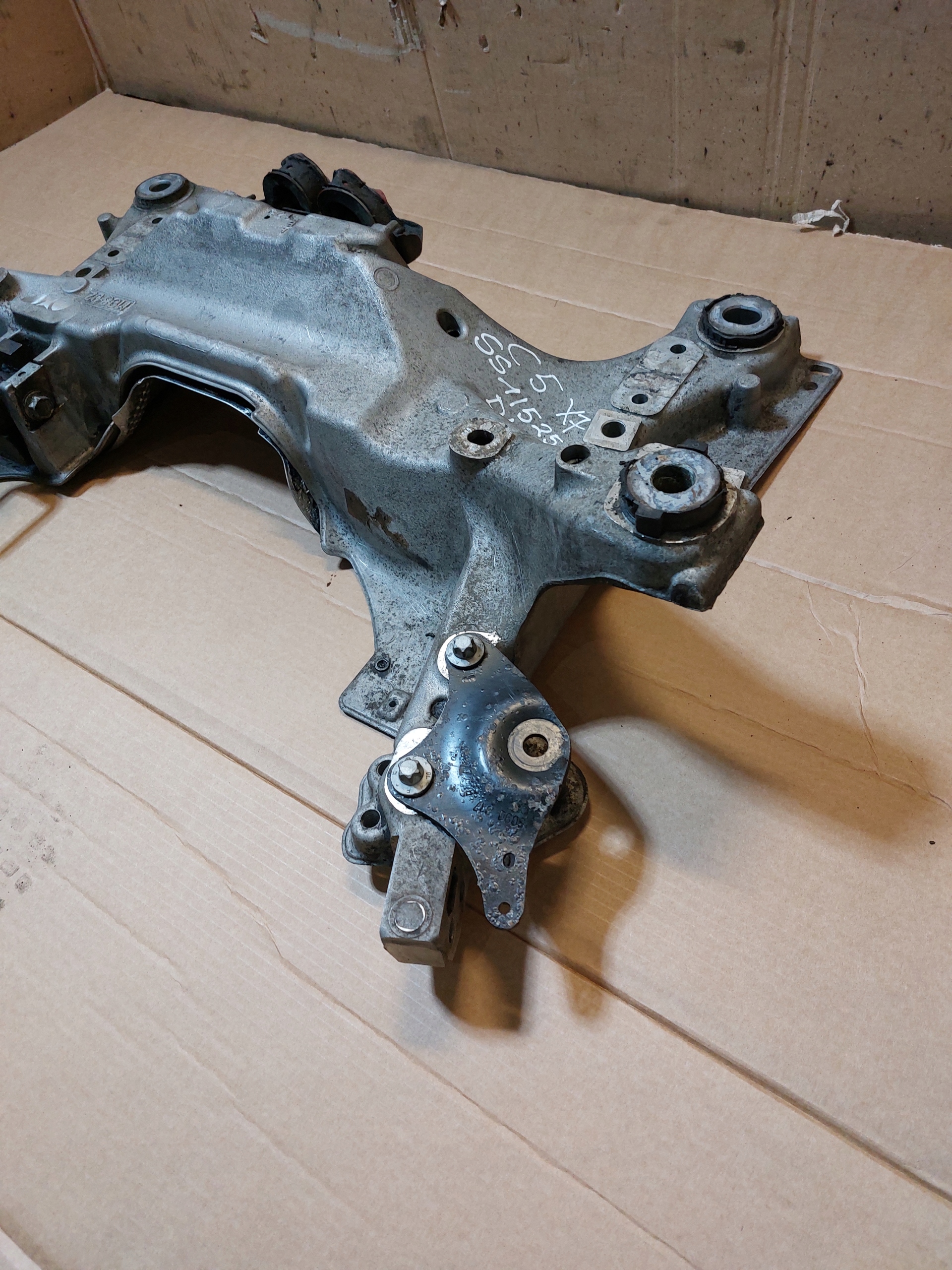 axle beam subframe front CITROEN C5 X7 III
