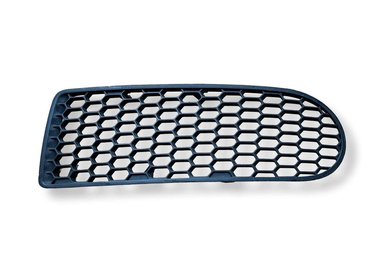 side grid of a bumper left side Volkswagen Beetle A4 facelift 2007