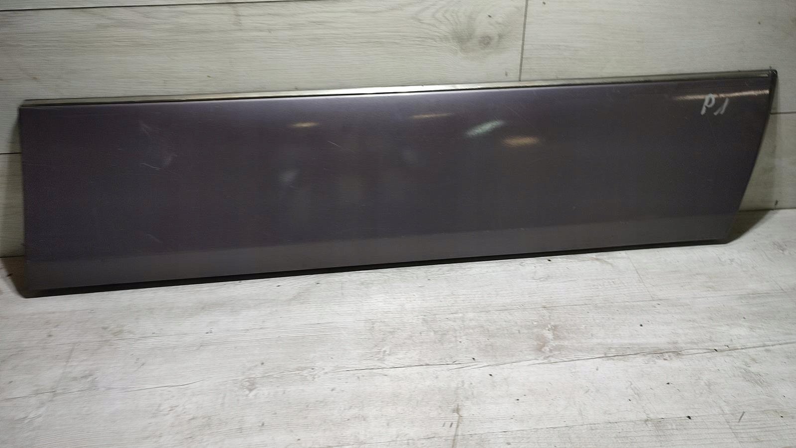 moulding door right front Mercedes w124