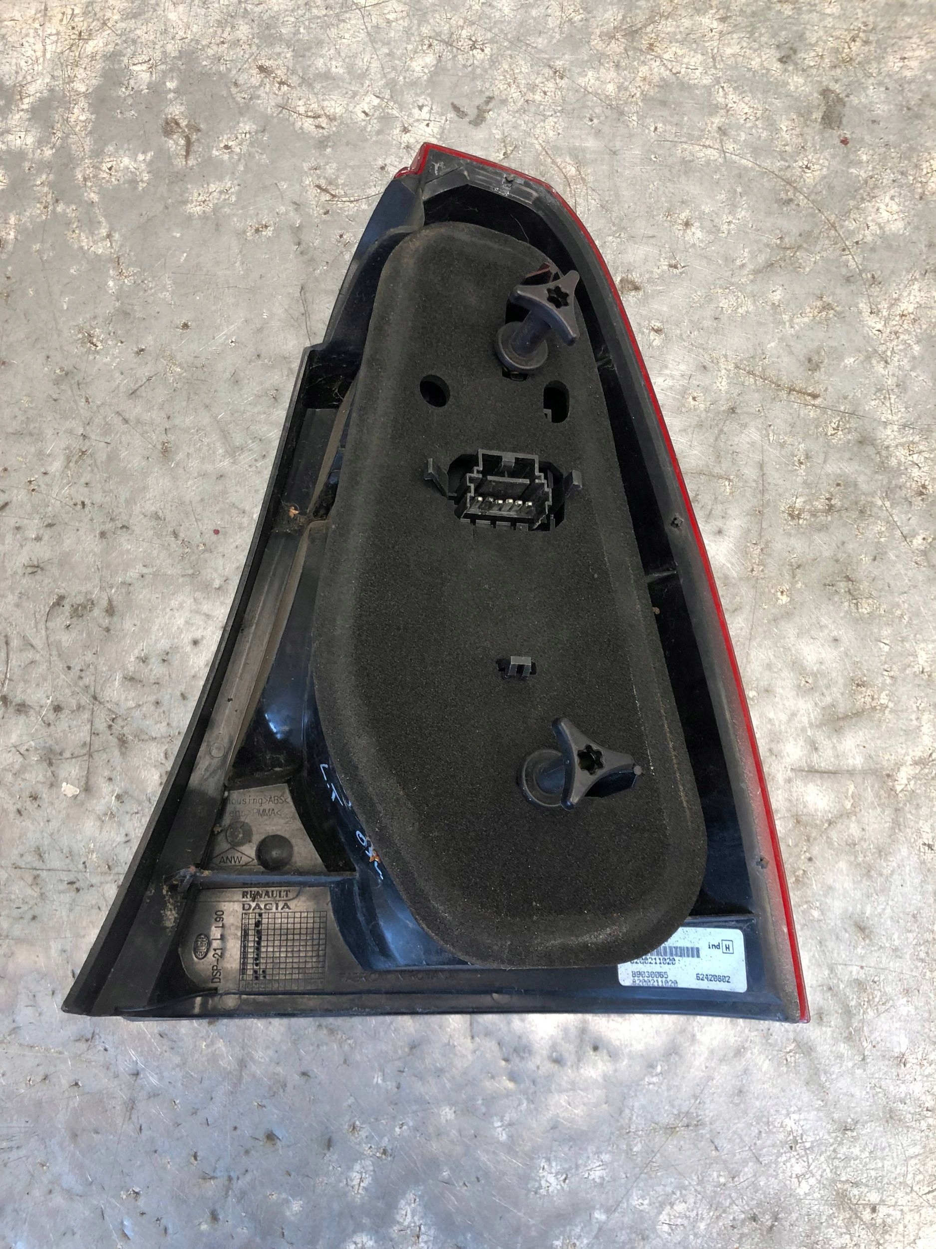 light left rear part DACIA LOGAN sedan 8200211020