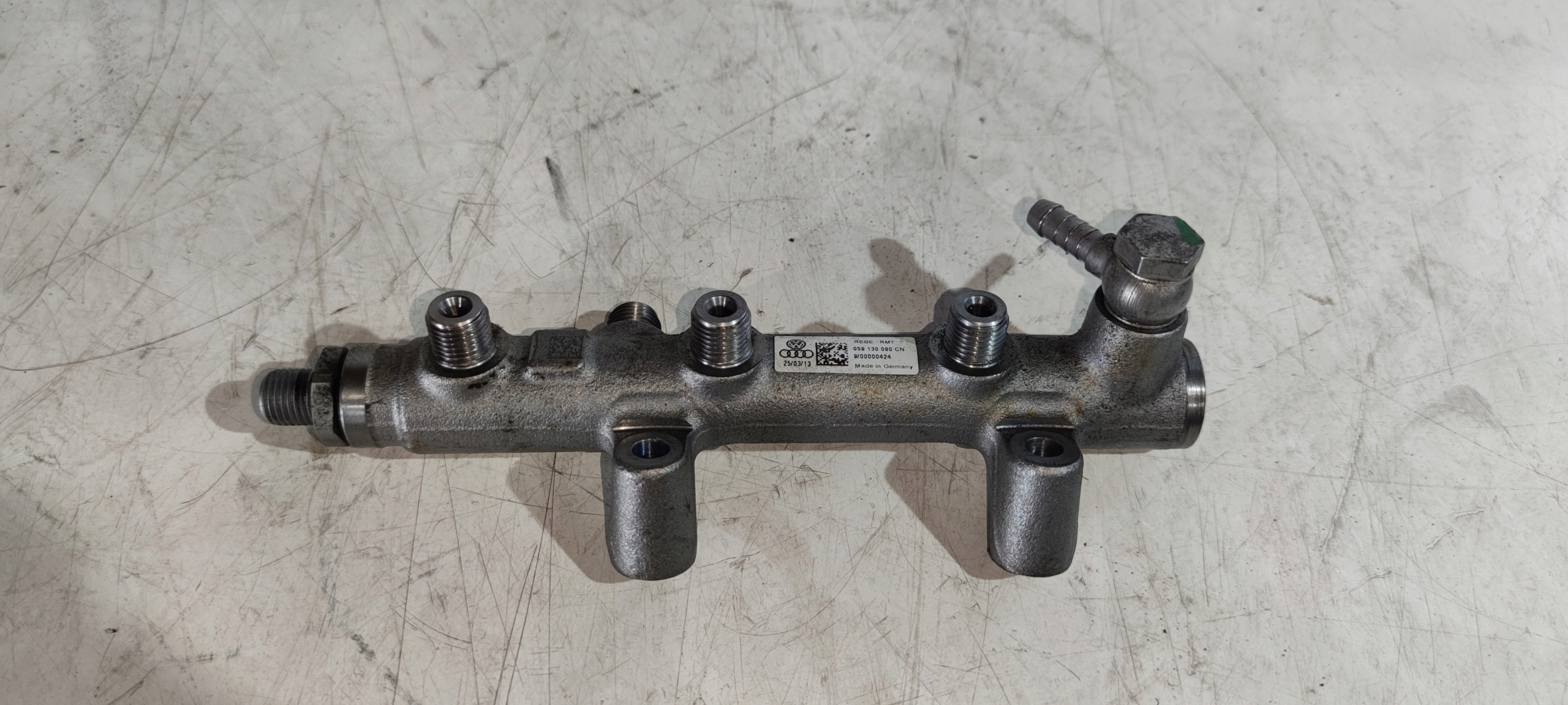 KRAFTSTOFFVERTEILER EINSPRITZLEISTE AUDI A6 C7 A7 3.0 TDI 059130090CN