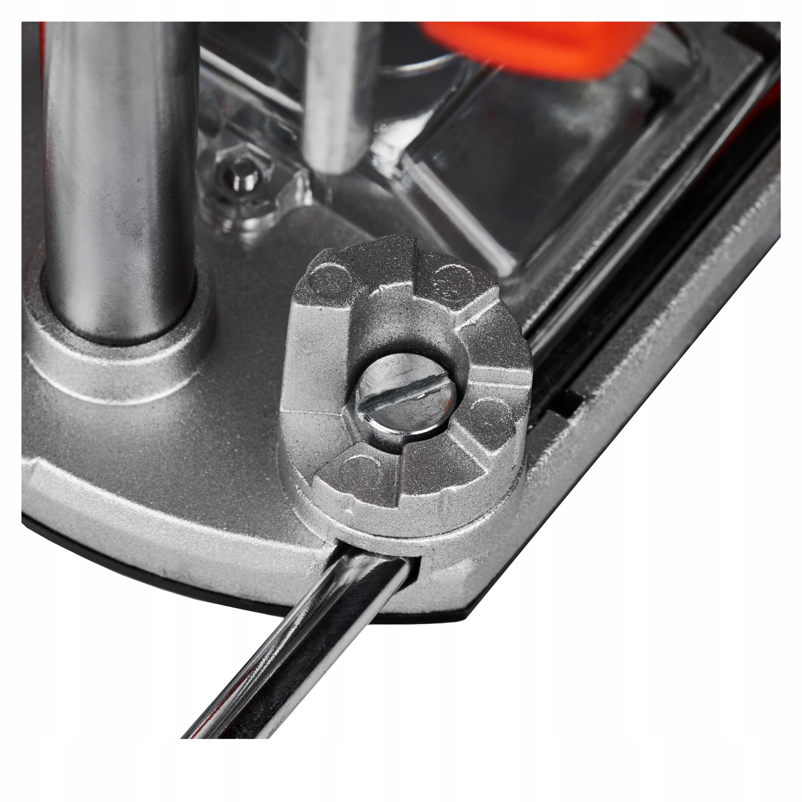 FREZARKA GÓRNOWRZECIONOWA DO DREWNA 6MM 8MM 1900W KD1683 Maksymalna głębokość frezowania 52 mm