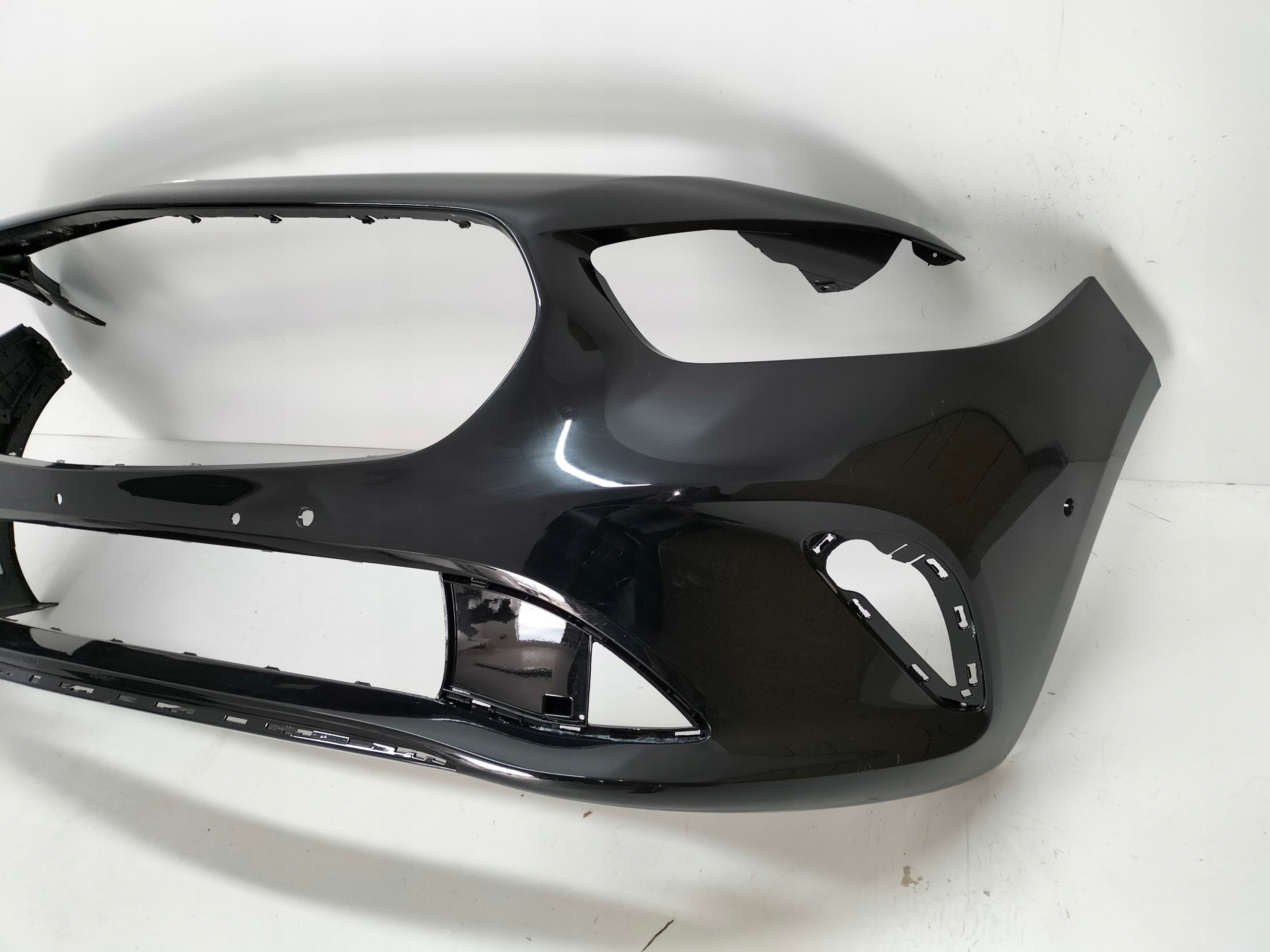 Frontstoßstange vorne MERCEDES B KLASA W247 18