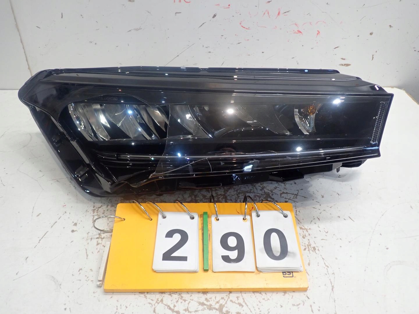 light front right SKODA ENYAQ 2021- FULL LED 5LB