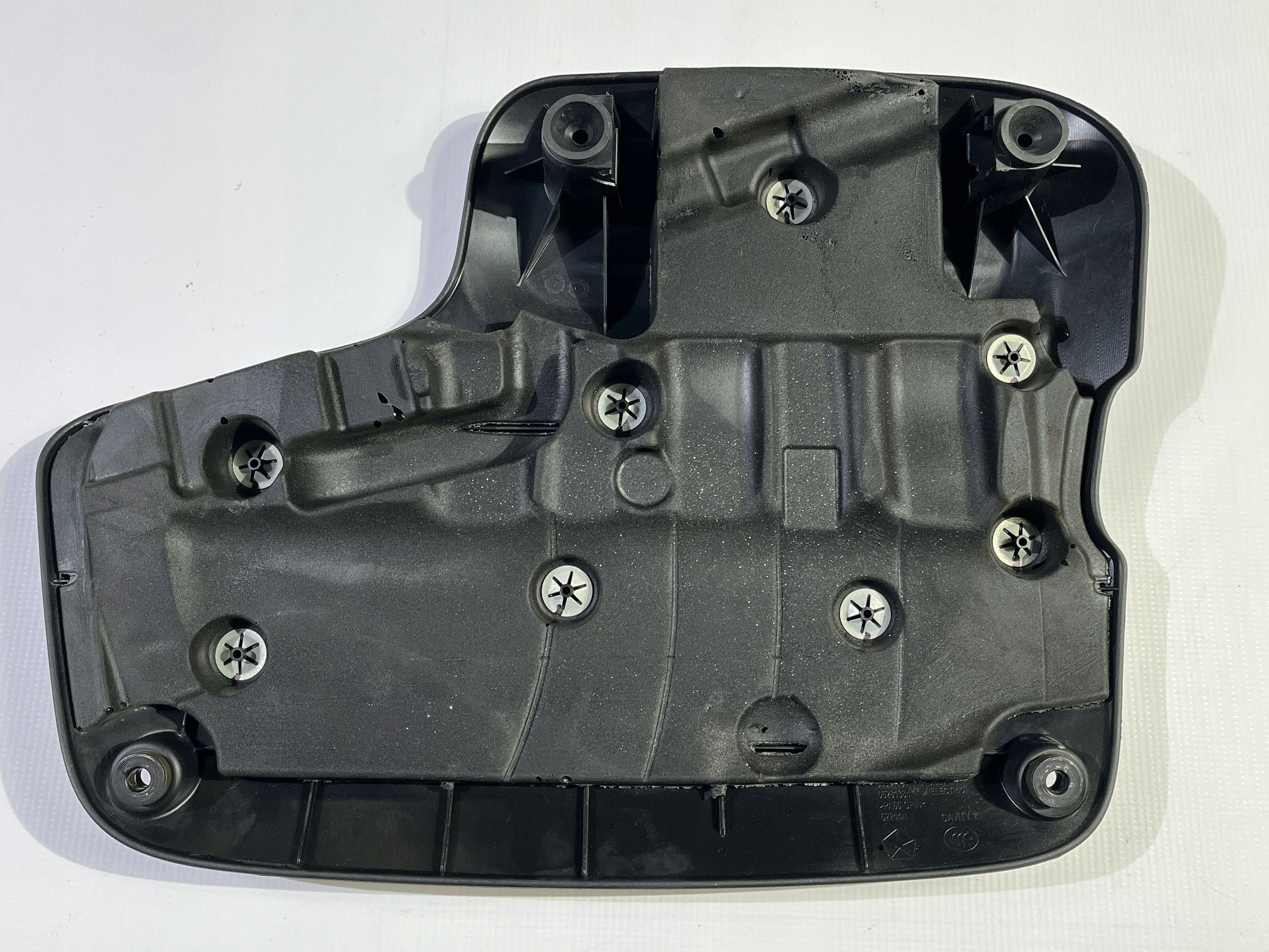 Abdeckung Blende Abdeckung oben DES MOTORS Chrysler Pacifica Hybrid Hybryda