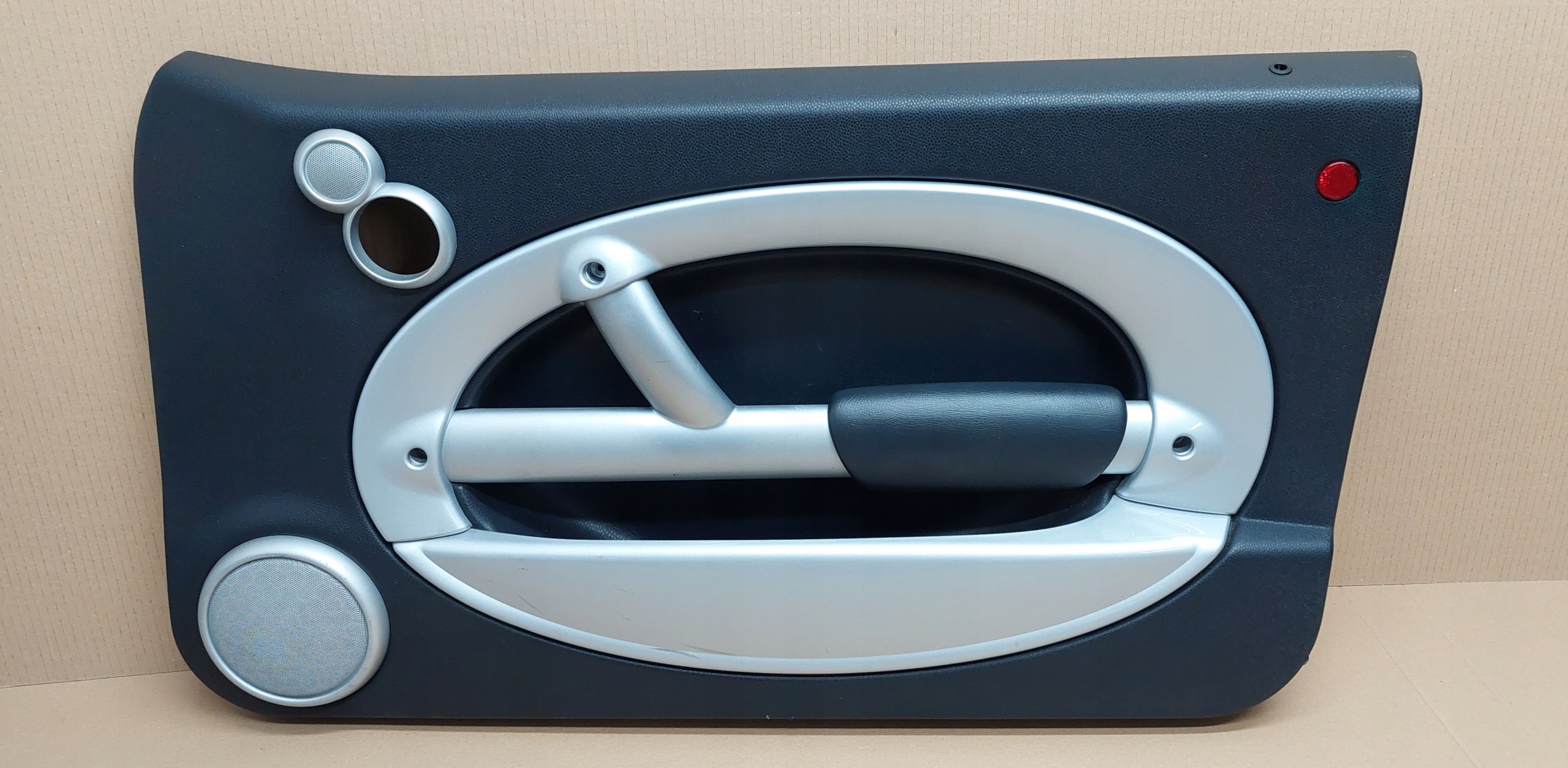 12273713 - Обивка двери бекон правый Mini Cooper R50